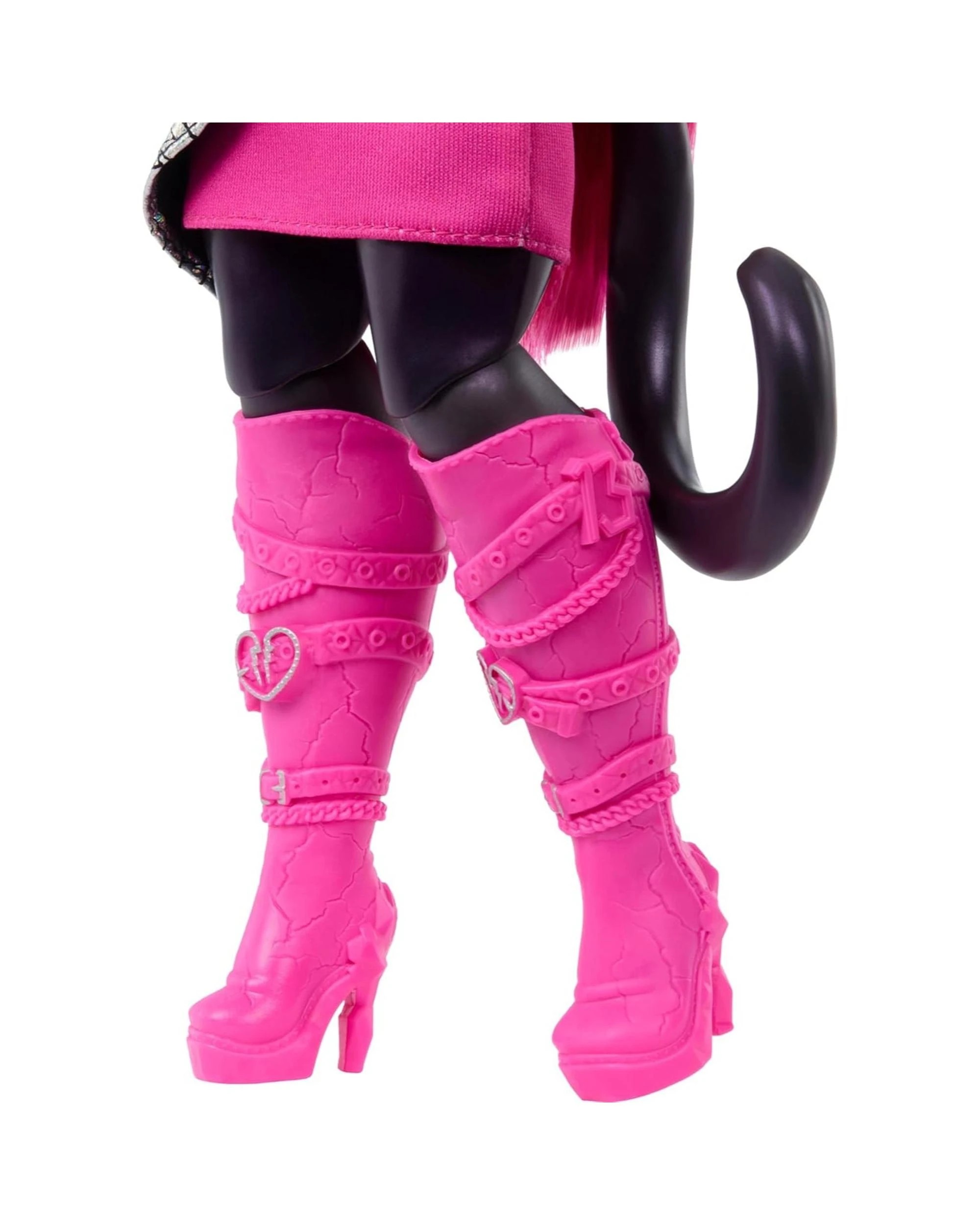5 Monster High Catty Noir with Amulette Pet Fashion Doll, 5 of 6