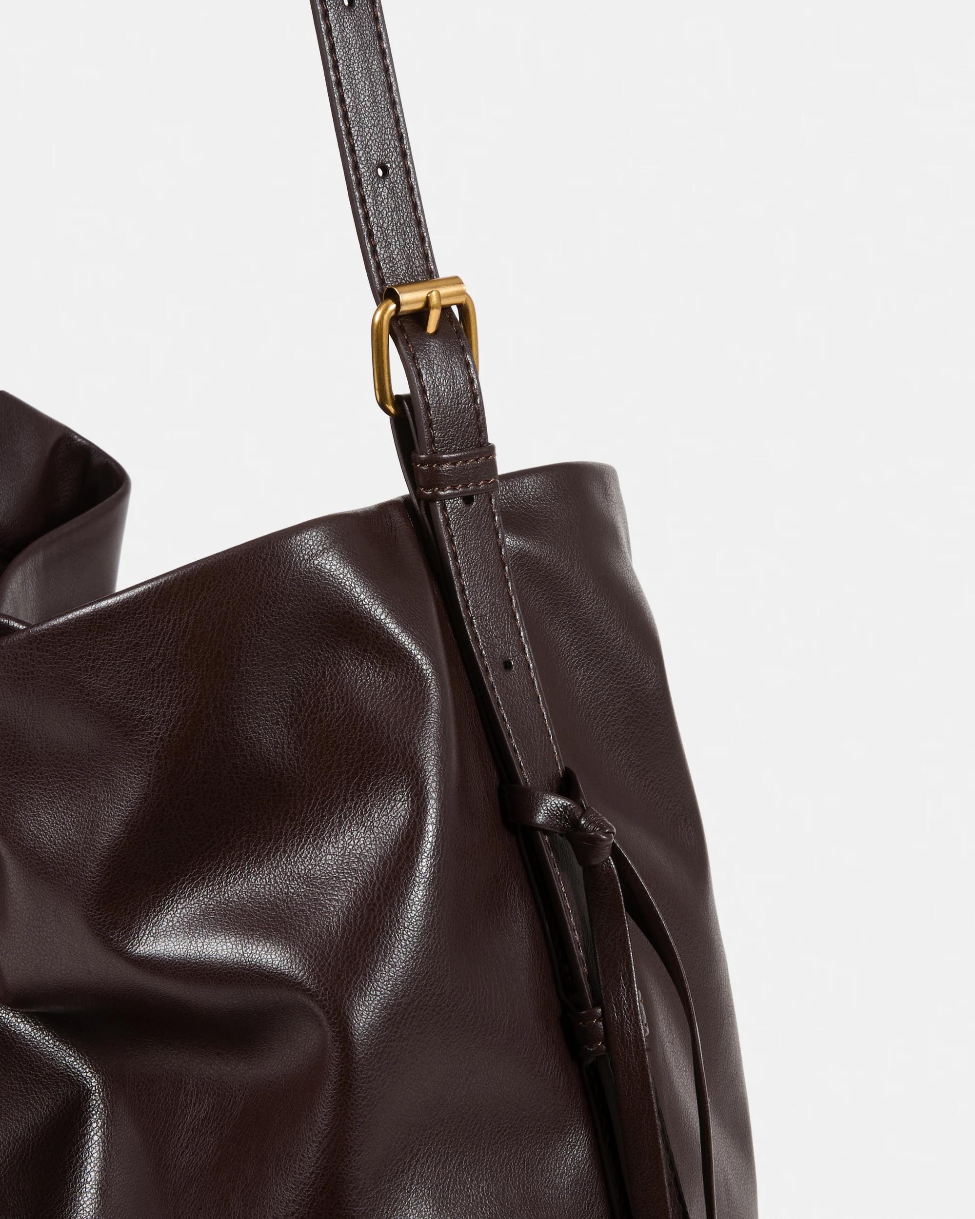 3 Slouchy Ruched Tote Bag Deep Fudge, 3 of 4
