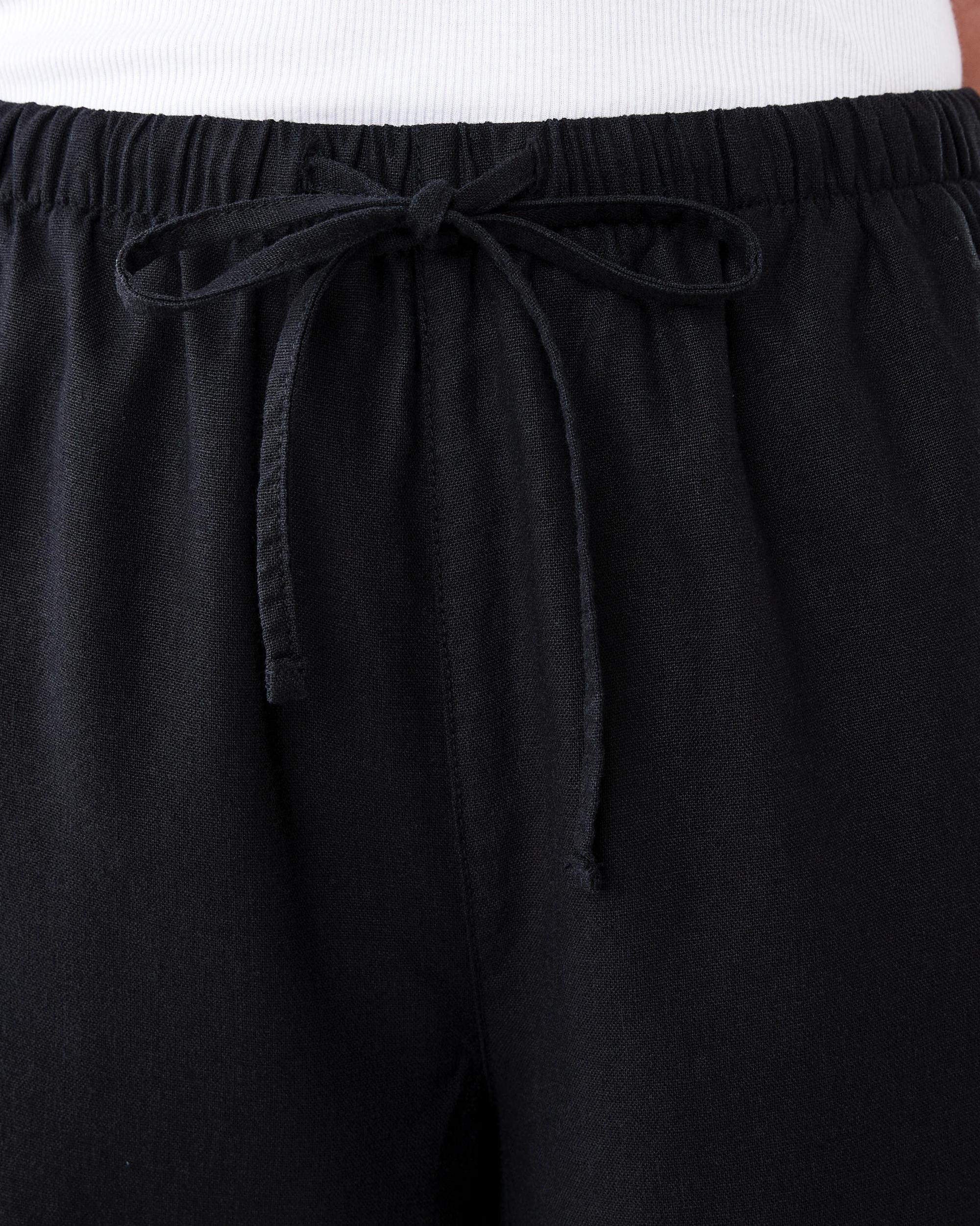 4 Tie Waist Bermuda Shorts Black, 4 of 6