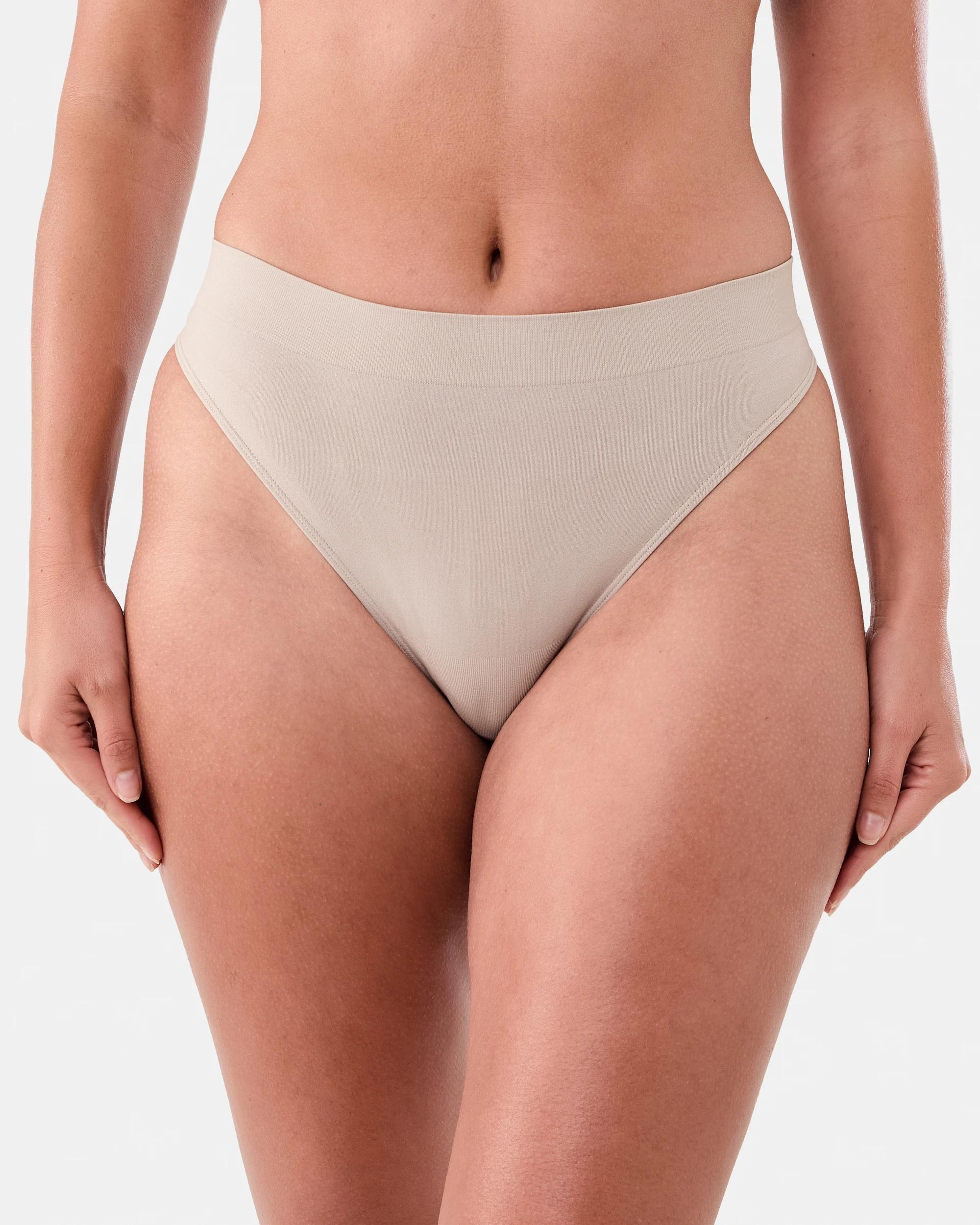 4 3 Pack Seamfree G-String Briefs Vr Bp Ft, 4 of 6