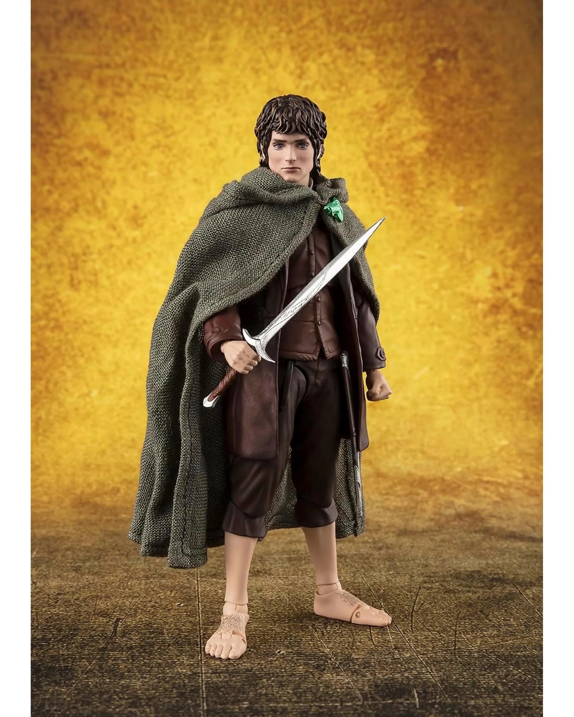 Tamashii Nations S.H. Figuarts The Lord of the Rings Frodo and Gollum ...