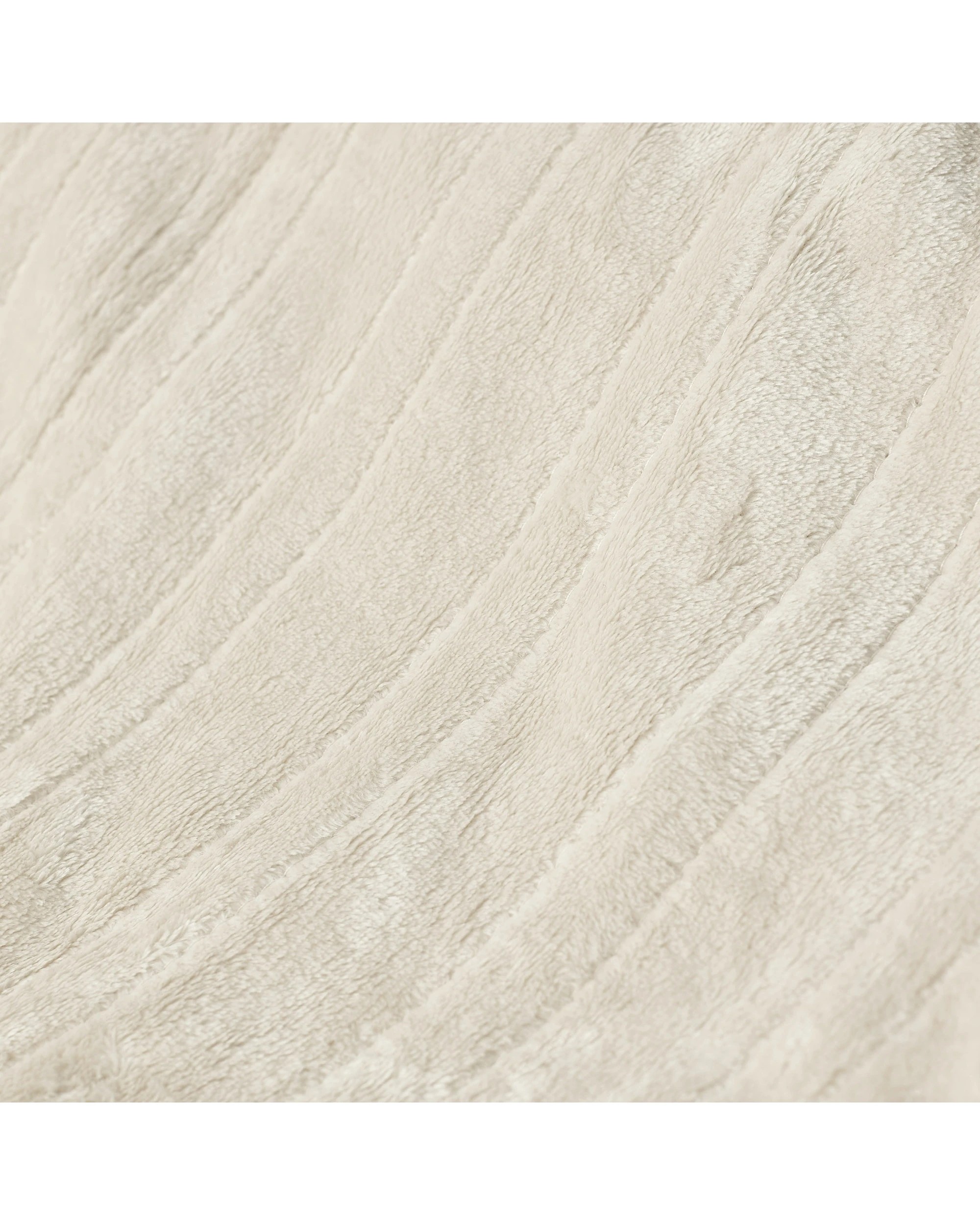 5 Dreamaker Cirra Chunky Embossed Fleece Heated Throw 180x200cm - Natural, 5 of 10