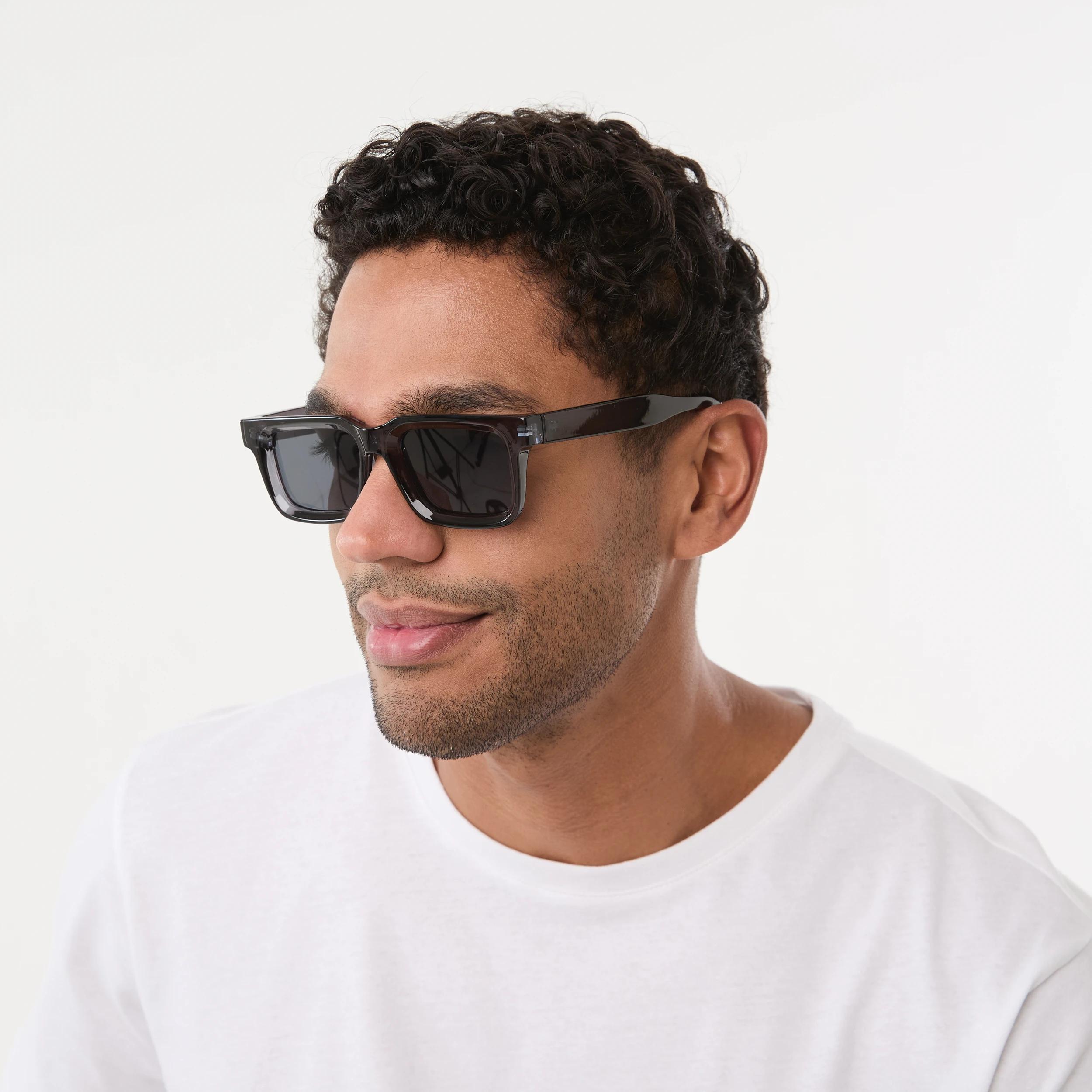 5 Fashion D Frame Sunglasses Black, 5 of 6