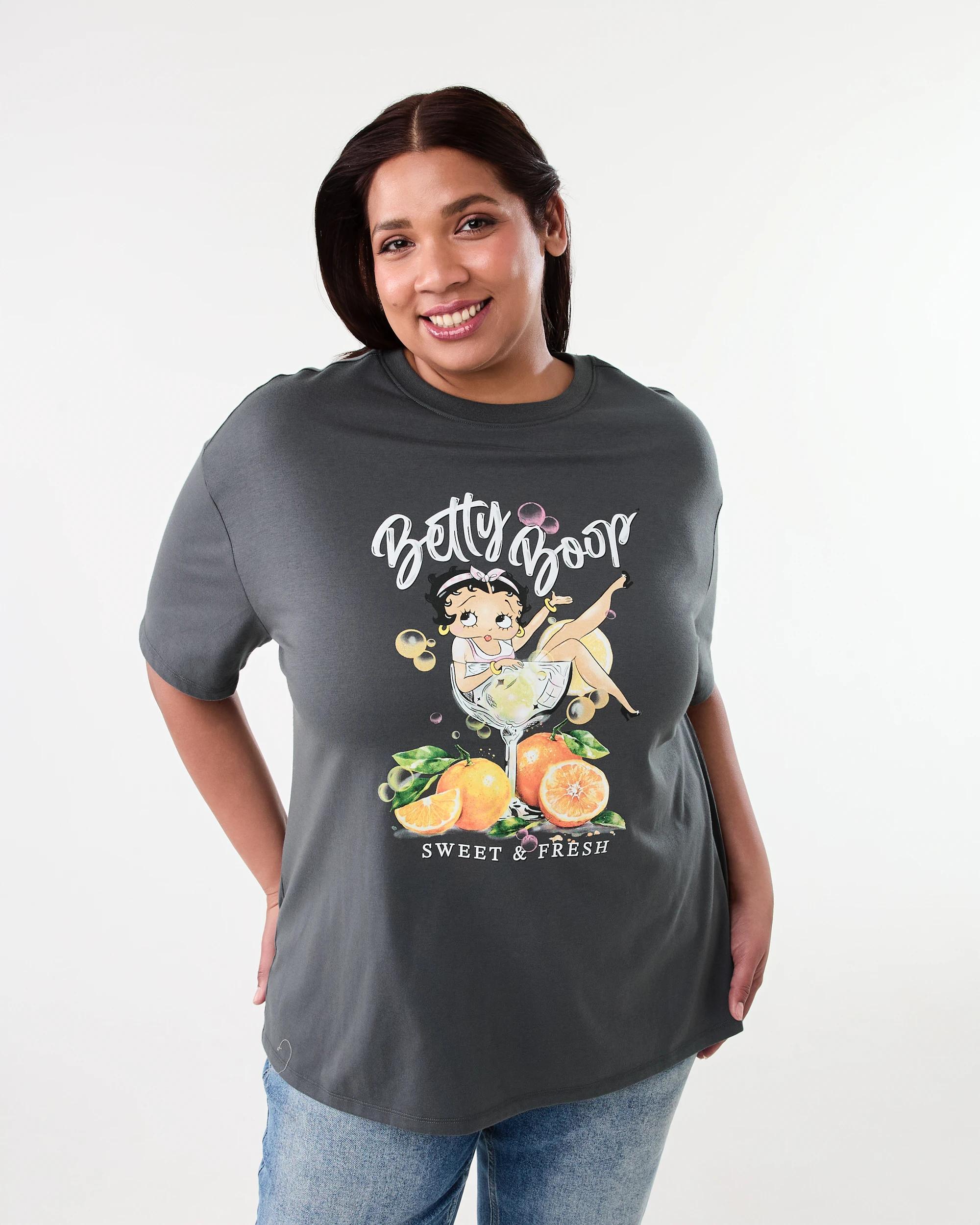 1 Curve Short Sleeve Betty Boop License T-shirt Bet Boop, 1 of 5
