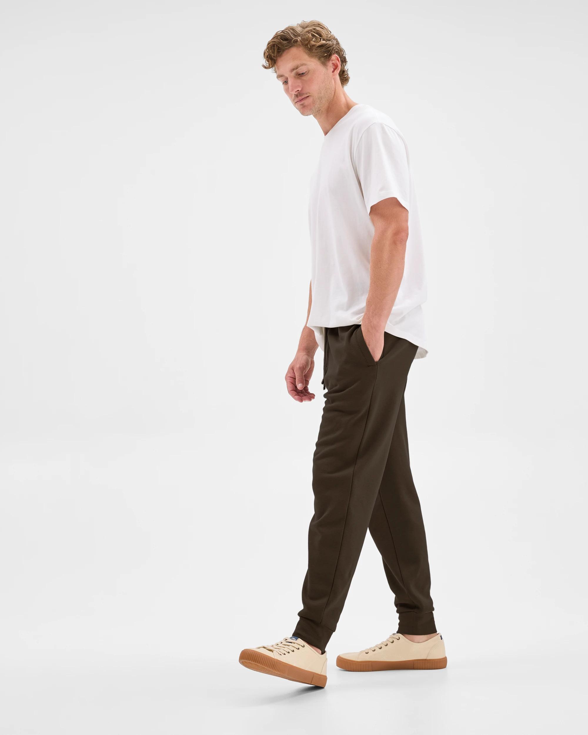 2 Target Man Australian Cotton Blend Cuffed Trackpants CHOCOLATE, 2 of 5