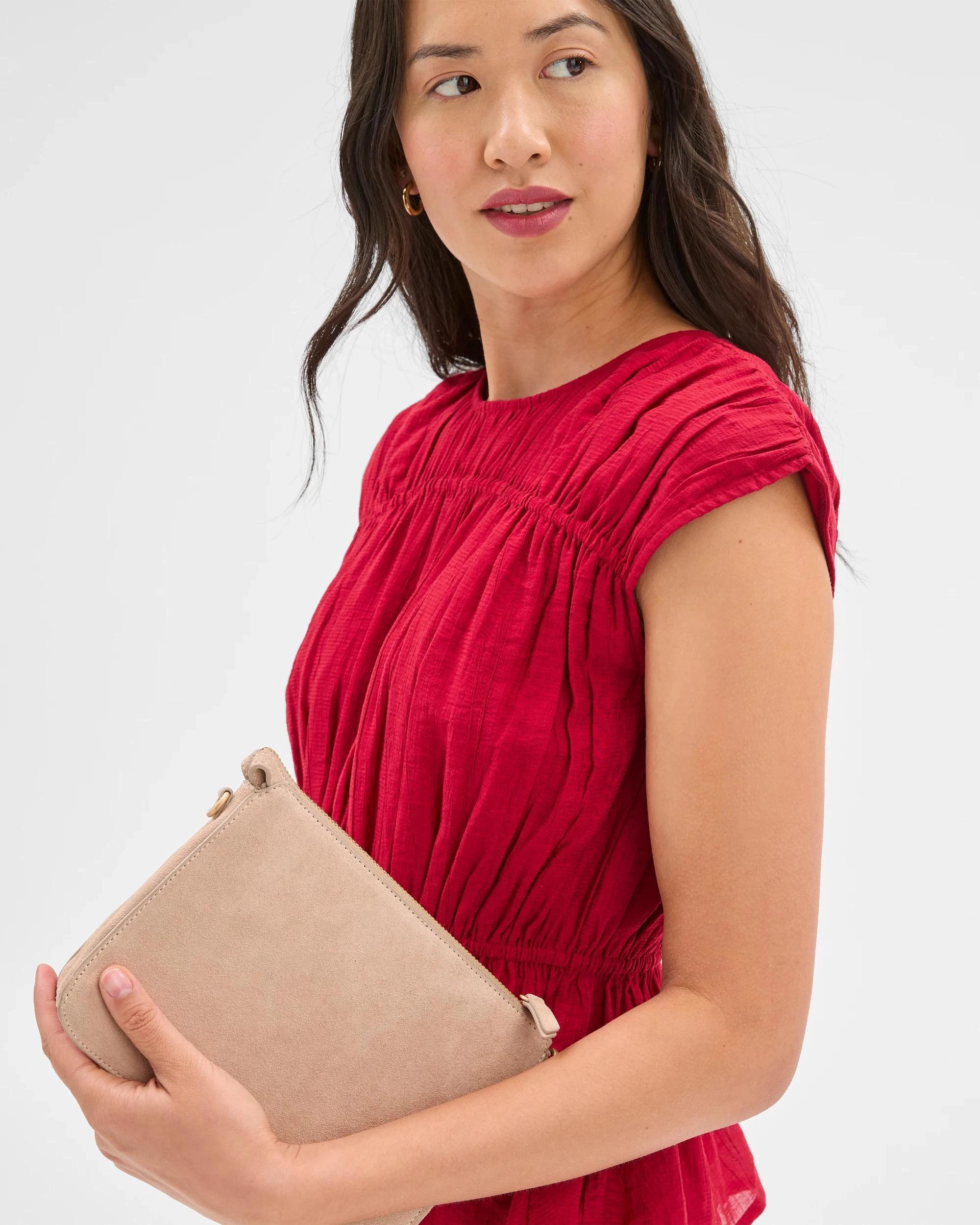 3 Sleeveless Crinkle Top - Preview CRIMSON, 3 of 8