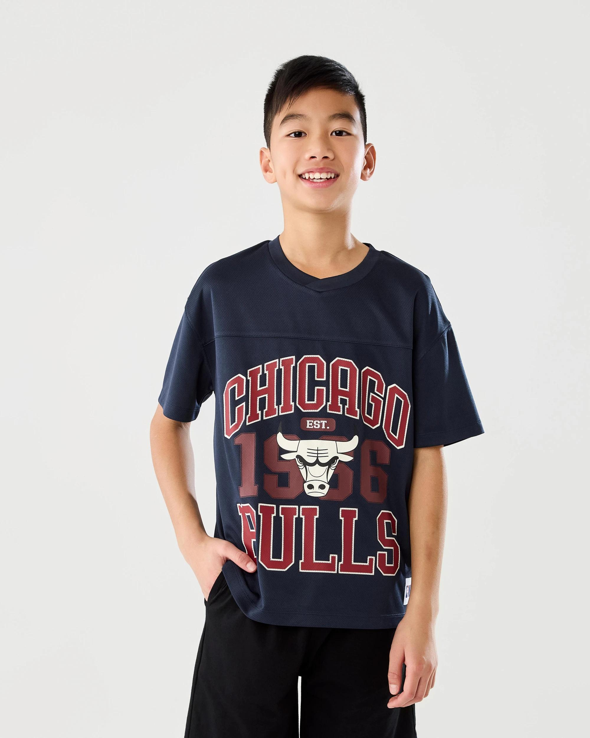 1 Official NBA Kids Mesh T-shirt Bulls 7eds, 1 of 8