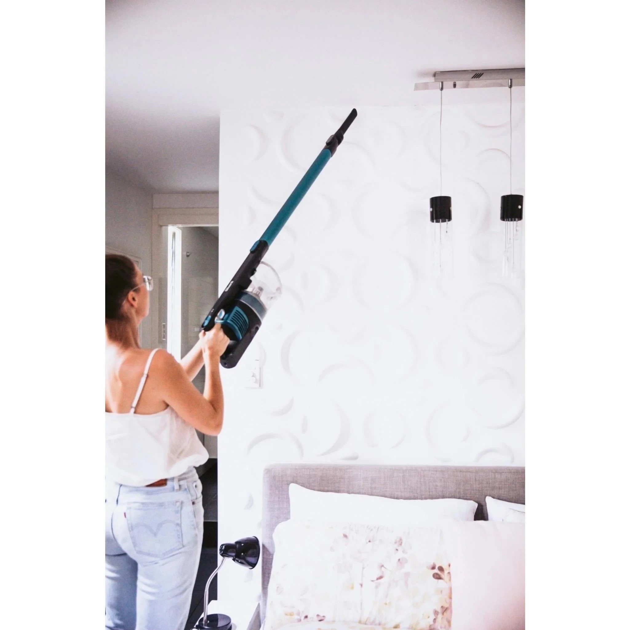 8 Shark IZ102 Cordless Vacuum w/ Self Cleaning Brushroll, 8 of 10