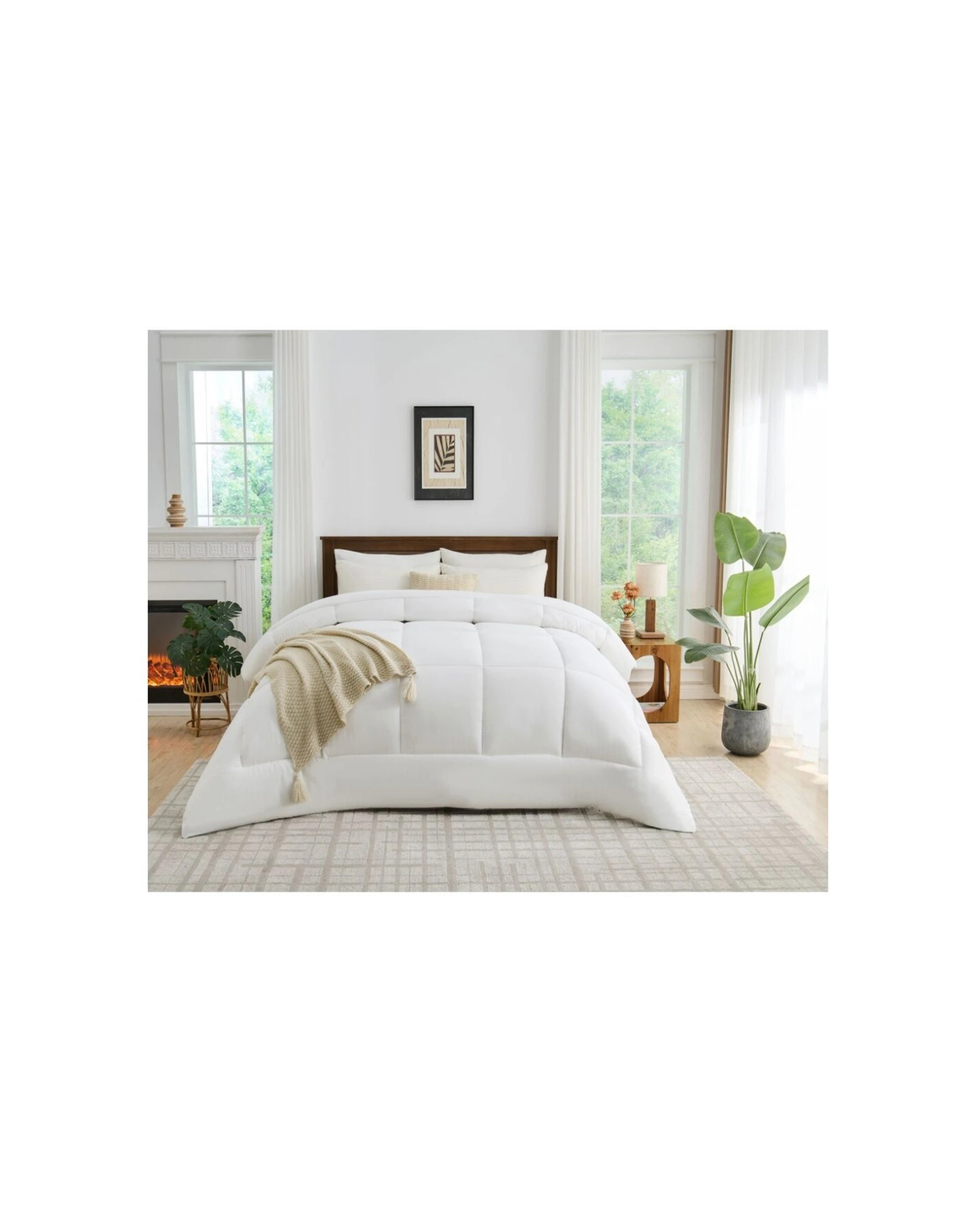 1 Grosvenor House 400GSM Premium Lightweight Quilt Duvet Microfibre - Super King Bed - White, 1 of 8