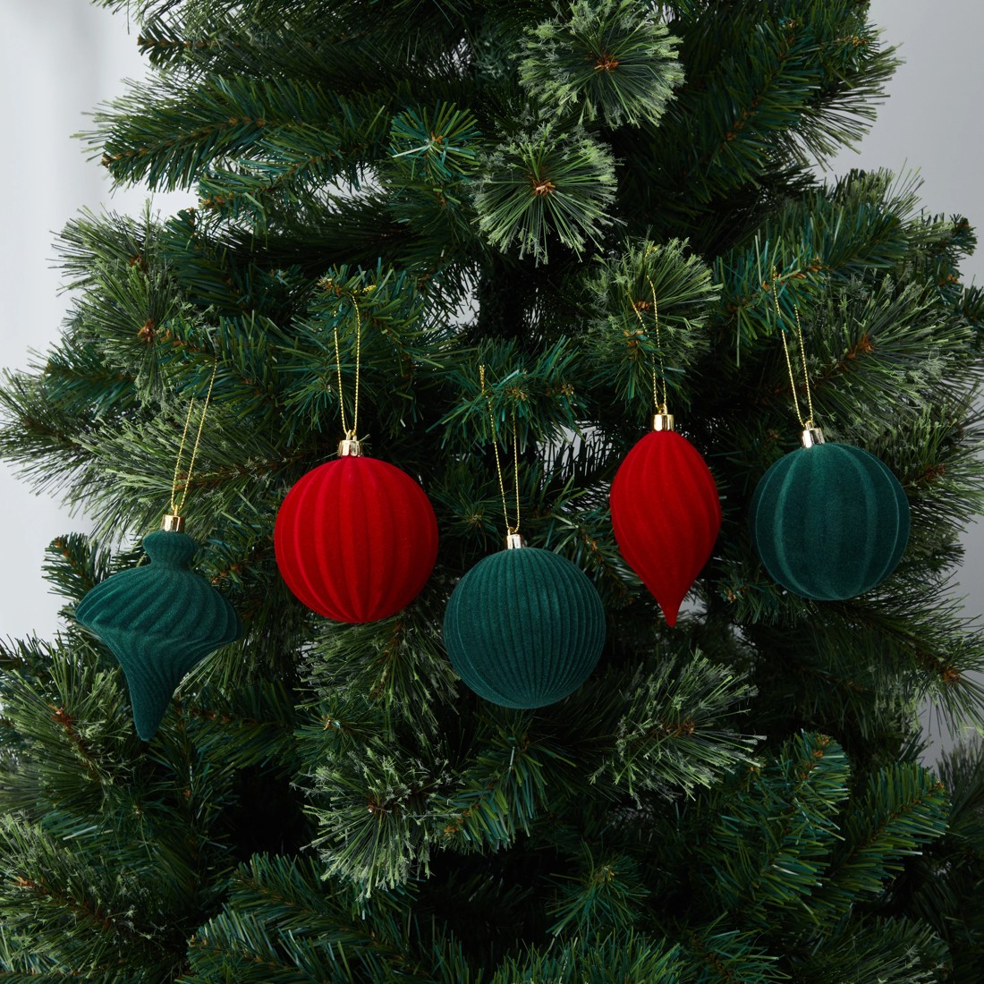 3 9 Pack Traditional Flocked Hanging Decorations, 3 of 4