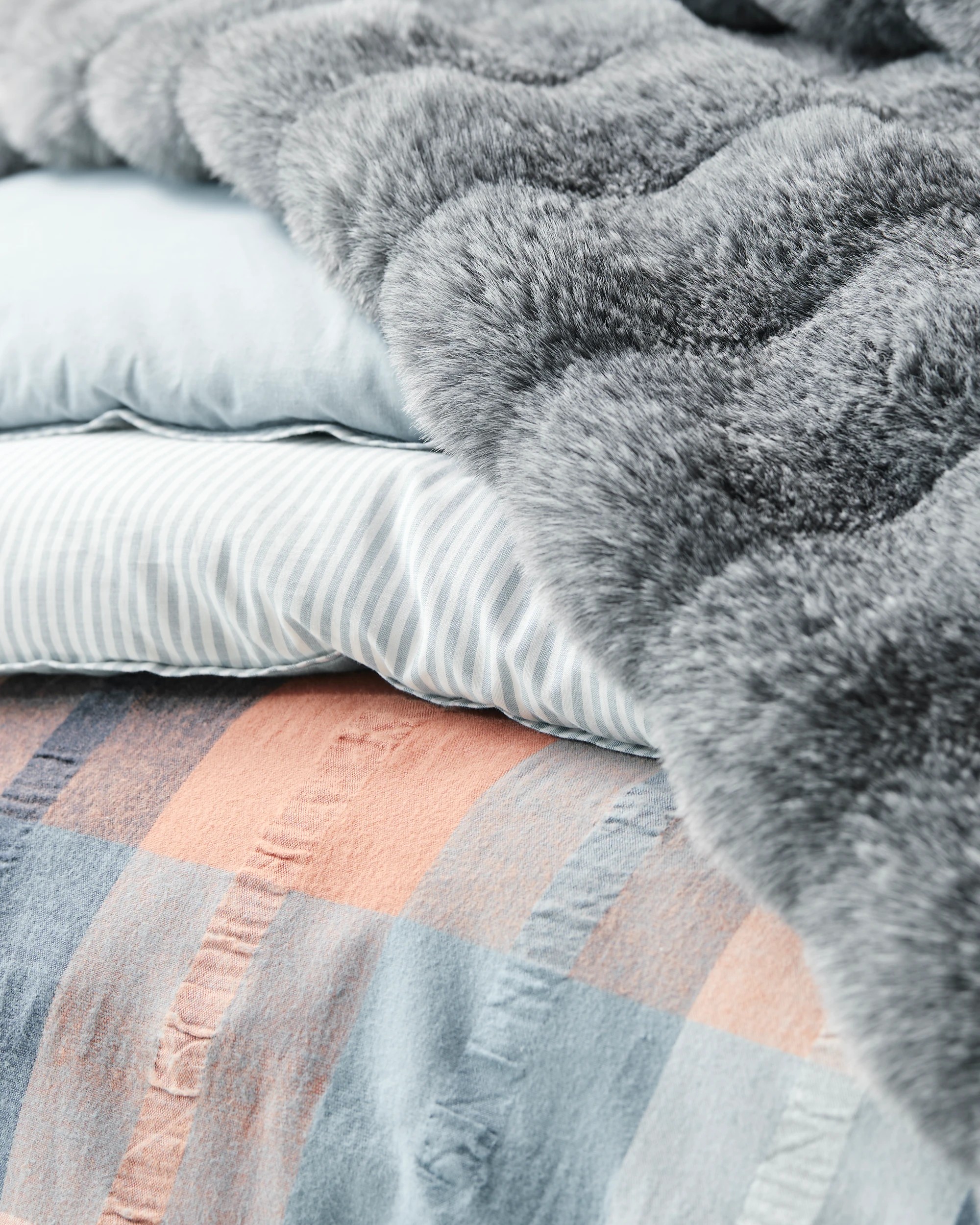 9 Target Elijah Flannelette Quilt Cover Set - King Bed - Blue, 9 of 10