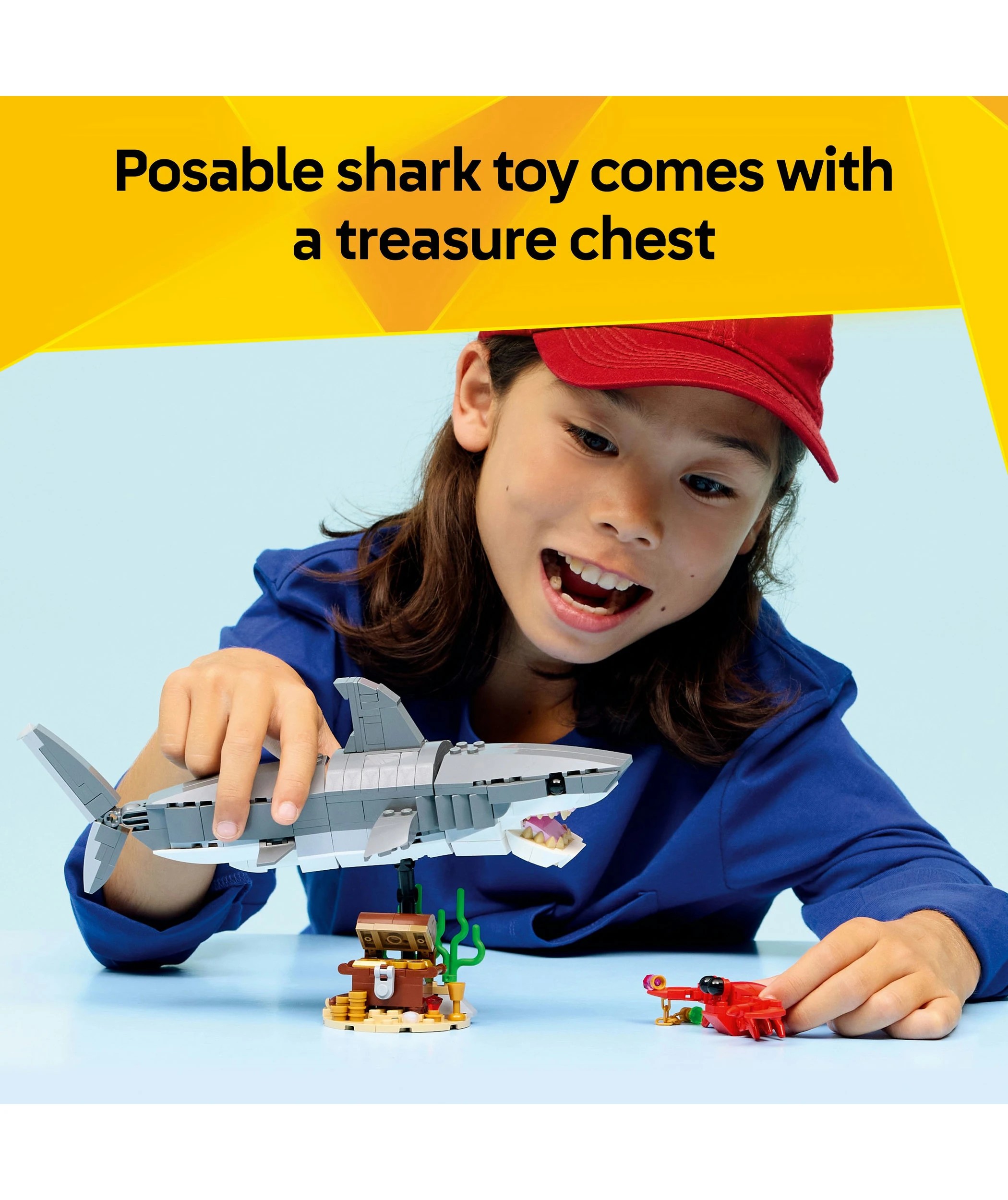 6 LEGO Creator 3 in 1 Fierce Shark with a Treasure Chest 31381, 6 of 10
