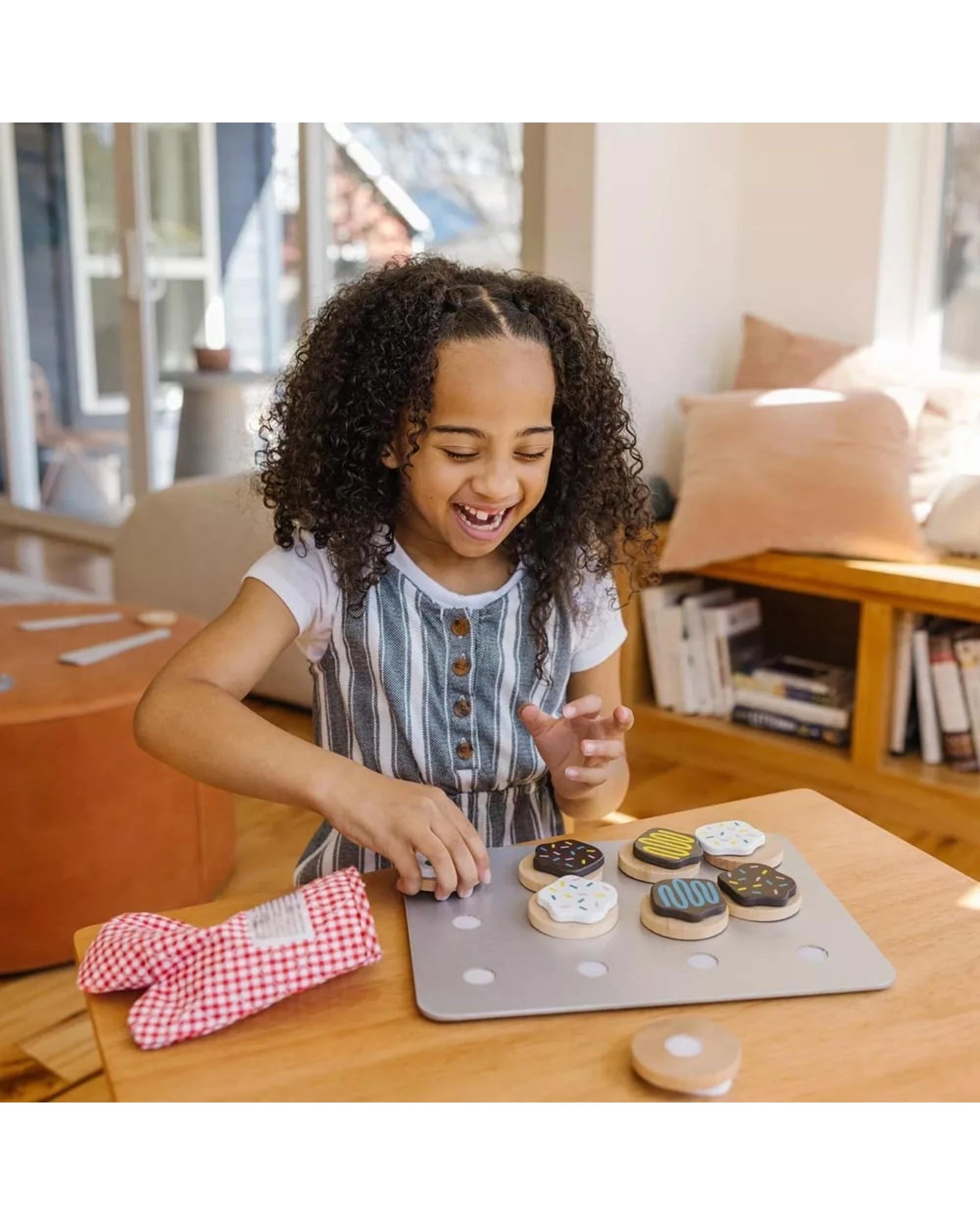 6 Melissa and Doug Slice and Bake Cookie Playset, 6 of 9