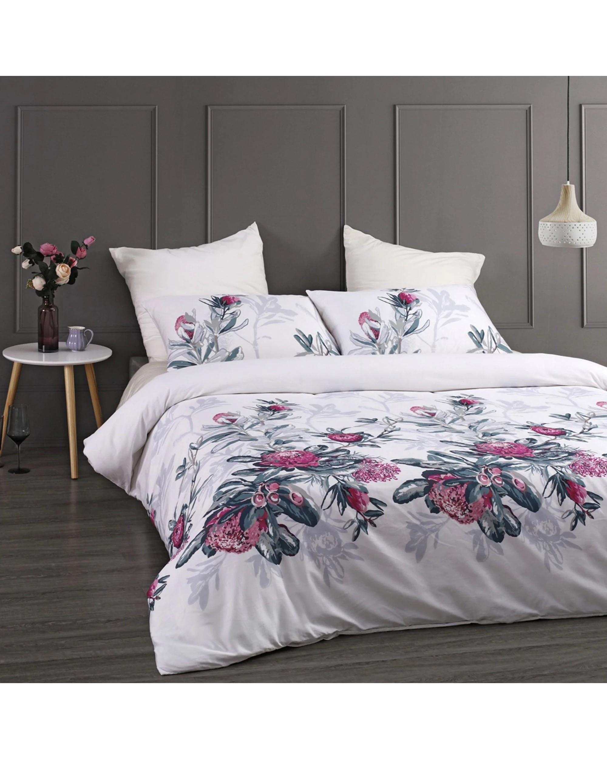 3 Onkaparinga Printed Cotton Quilt Cover Set w/Pillowcases Waratah - Pattern, 3 of 4