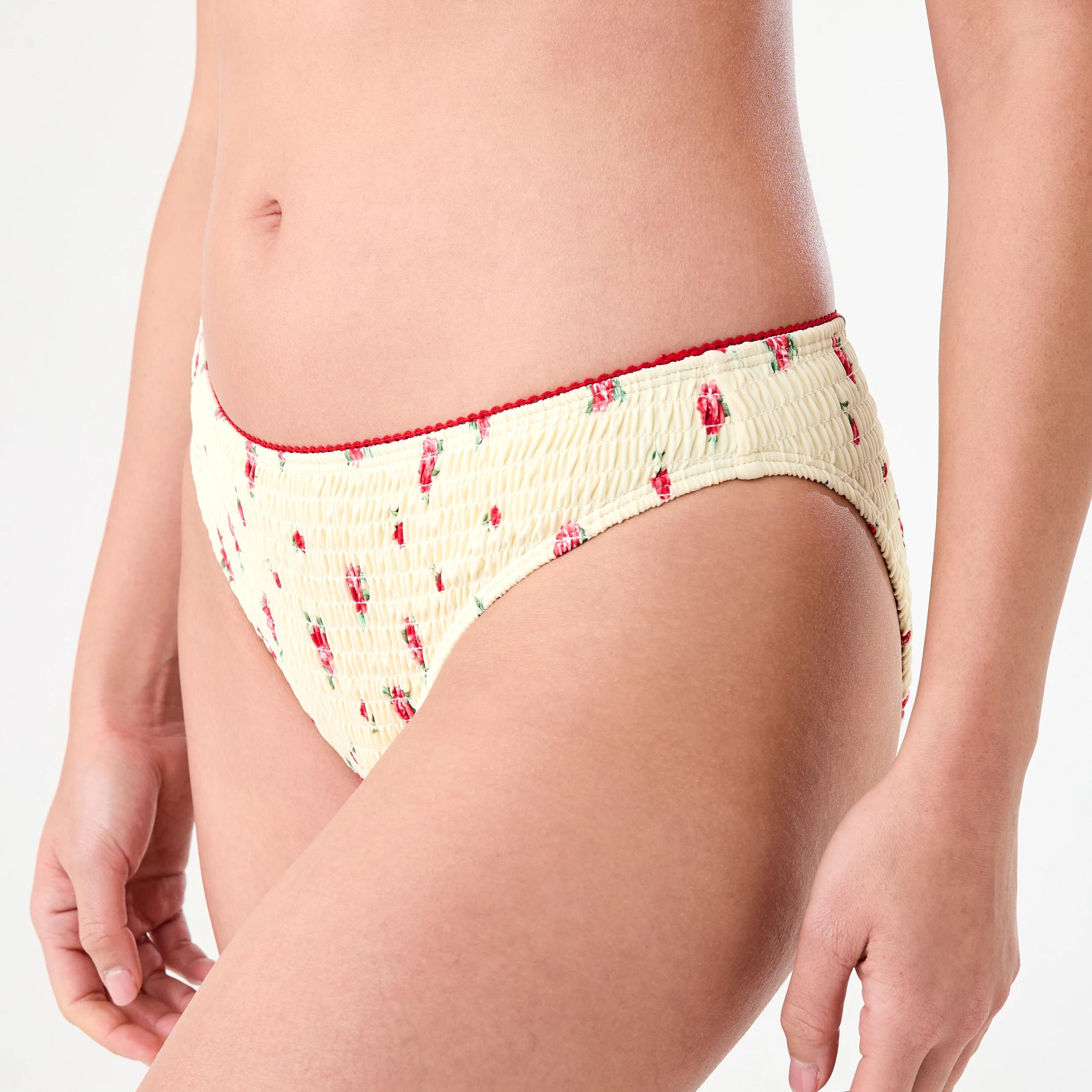 2 Classic Smocked Bikini Briefs ROSEBUD FLAN, 2 of 5