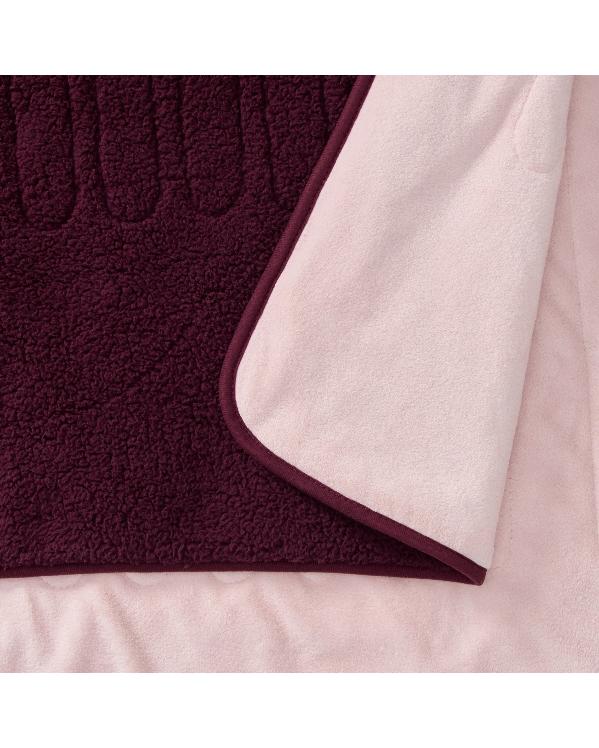 3 Dreamaker Eve Reversible Sherpa & Coral Fleece Heated Throw 130x160cm - Cherry and Blush, 3 of 8