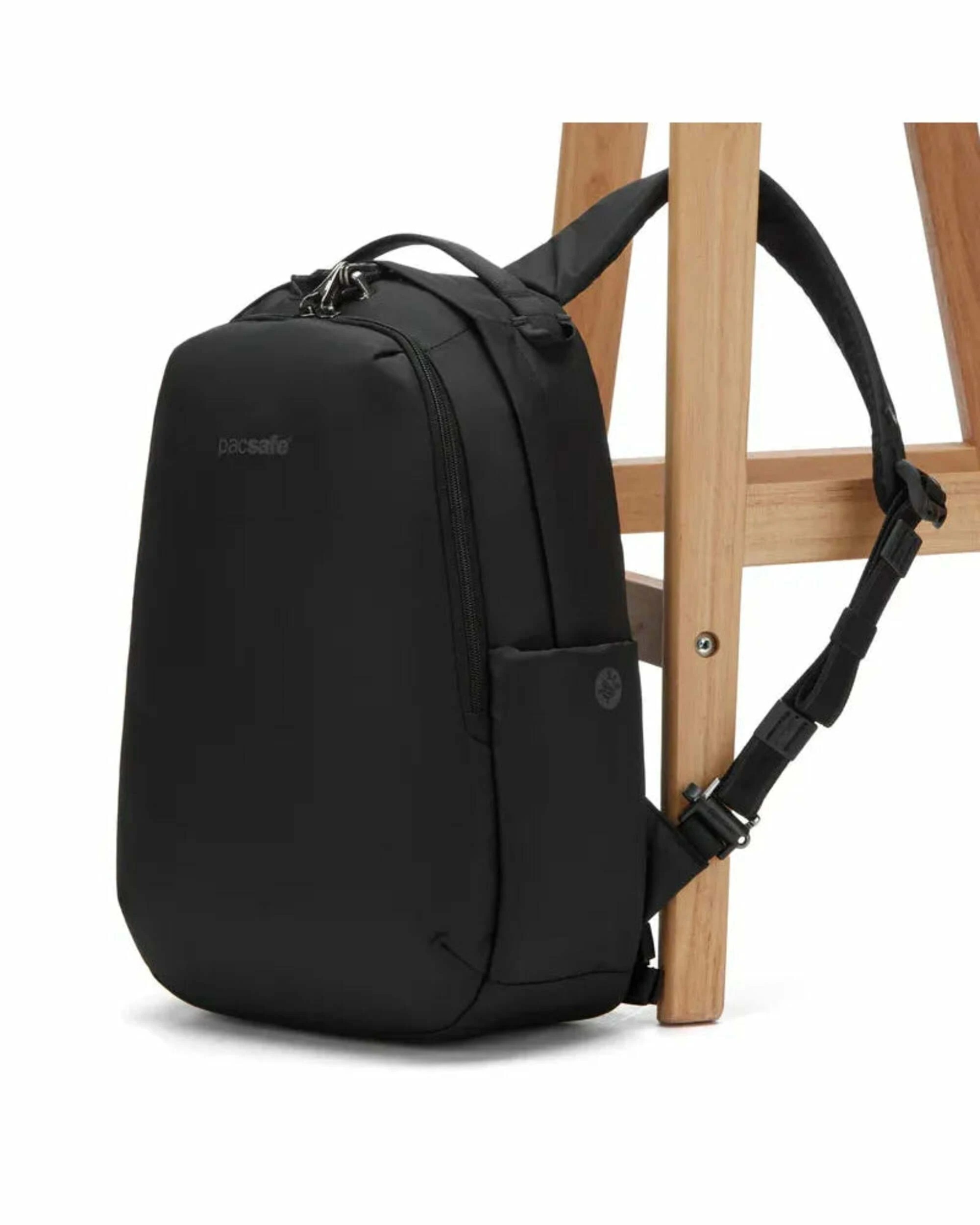 2 PacSafe V All-Around Backpack 16L - Black, 2 of 5