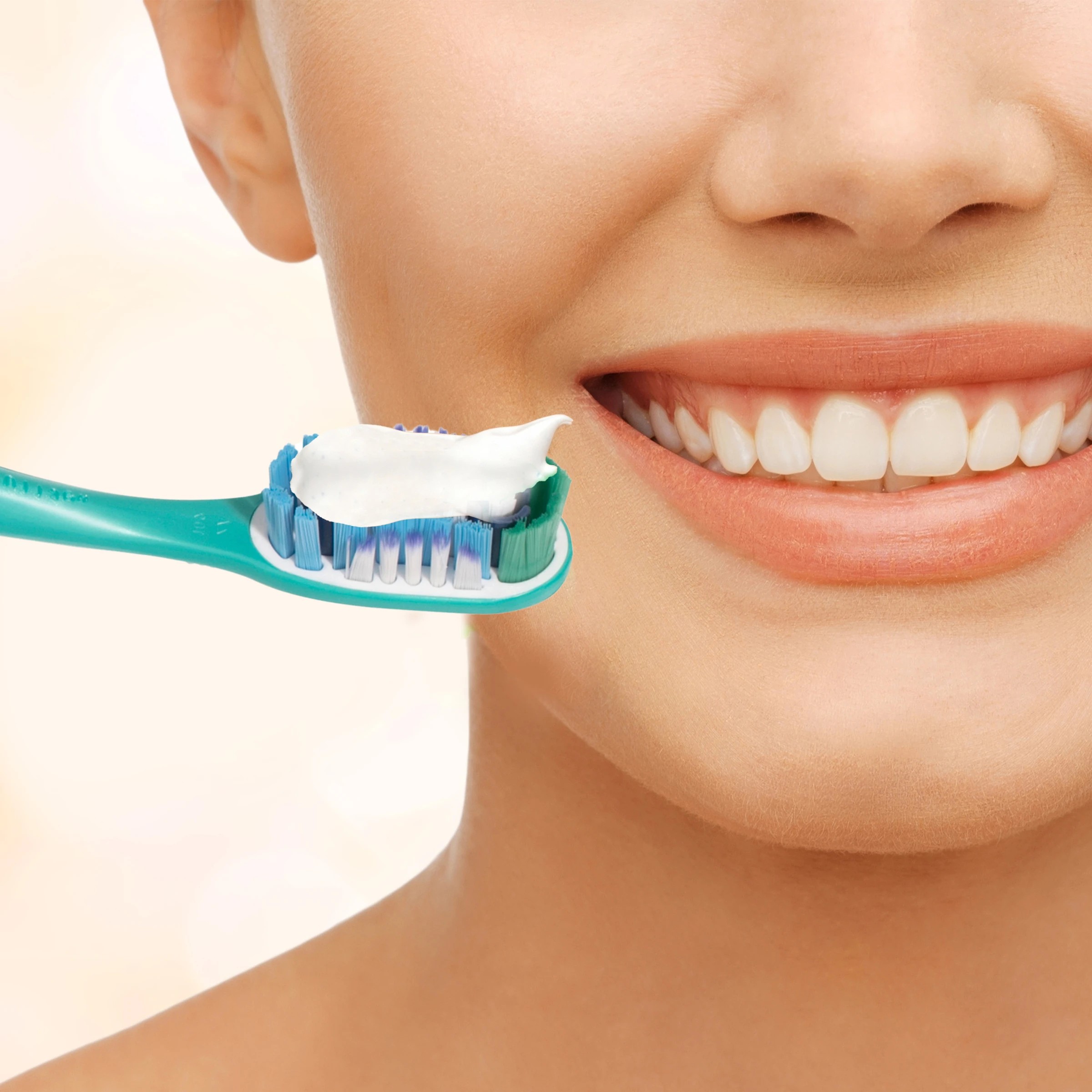 4 Colgate 2 Pack Medium 360 Degree Manual Toothbrush, 4 of 10