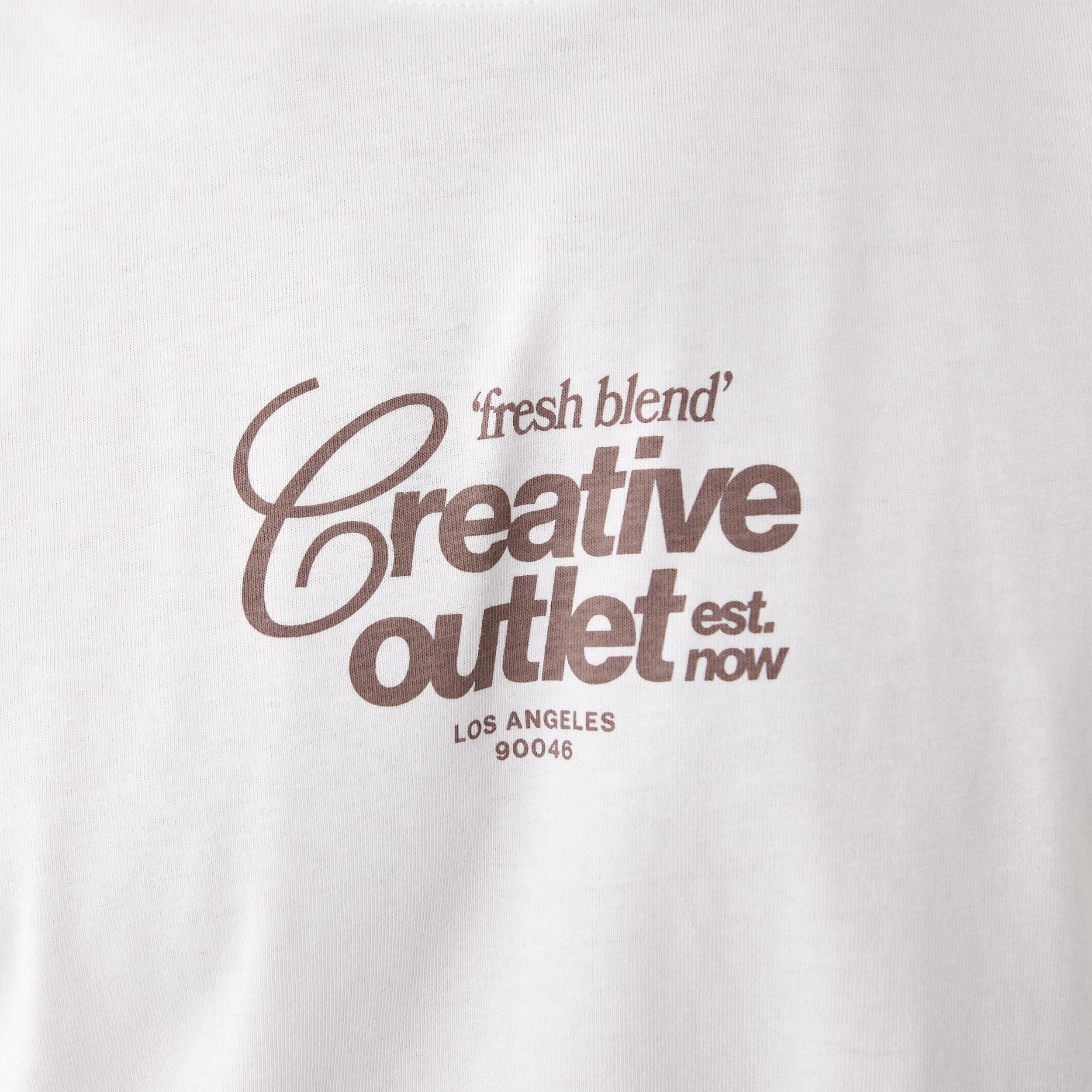 7 Oversized Graphic T-shirt Coffee, 7 of 10