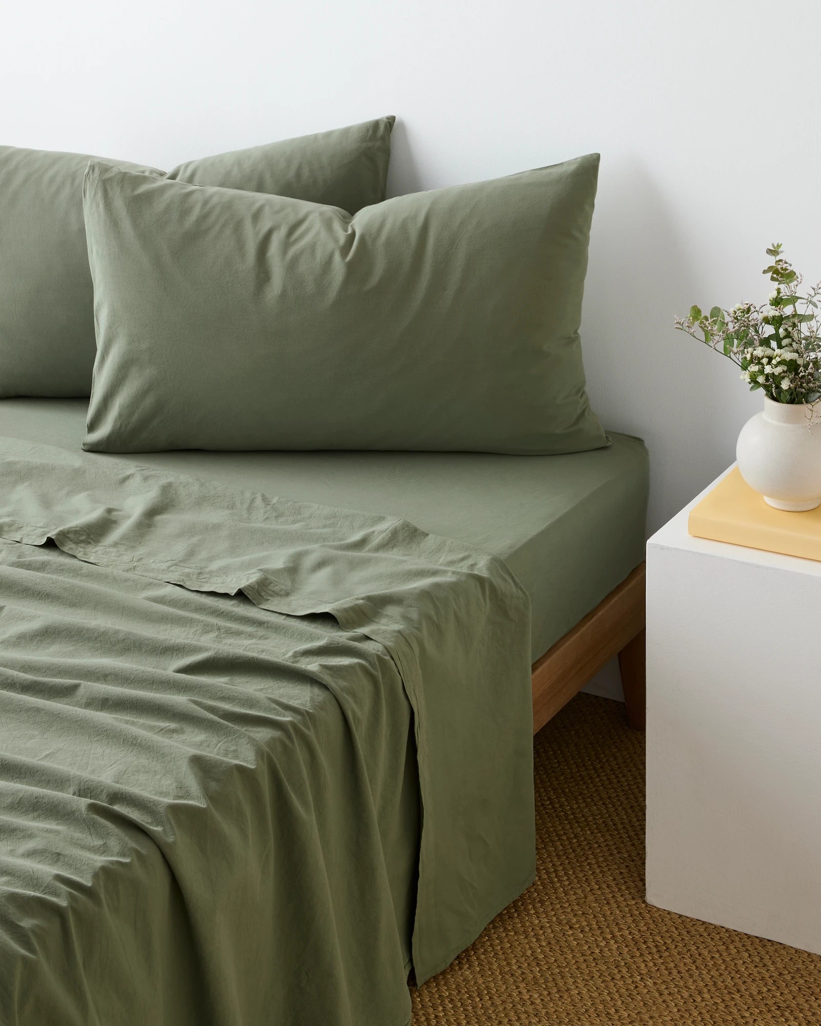1 Arlo Stonewash Fitted Sheet - Queen Bed - Green, 1 of 1