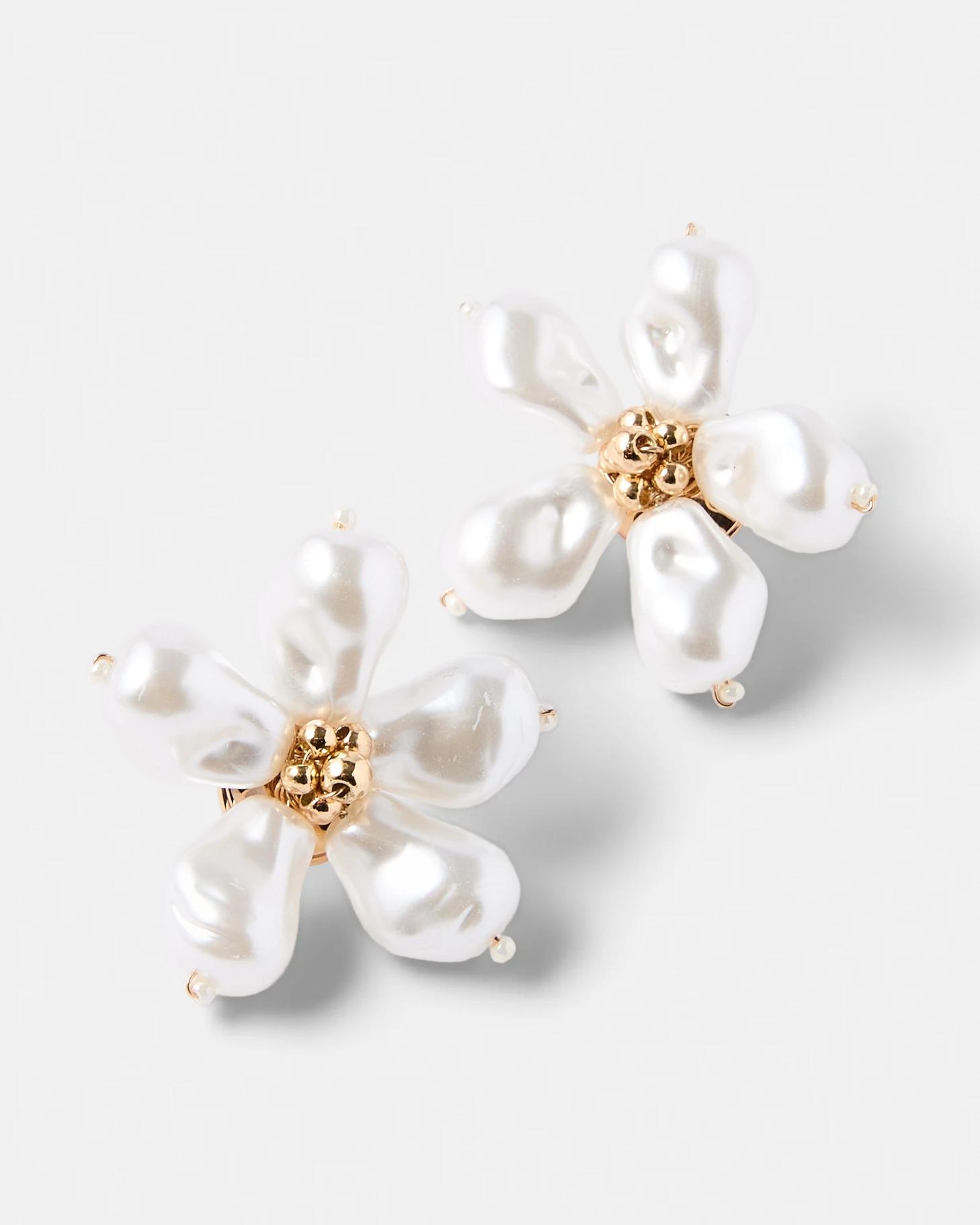 3 Faux Pearl Flower Stud Earrings - Gold Tone Gold, 3 of 5