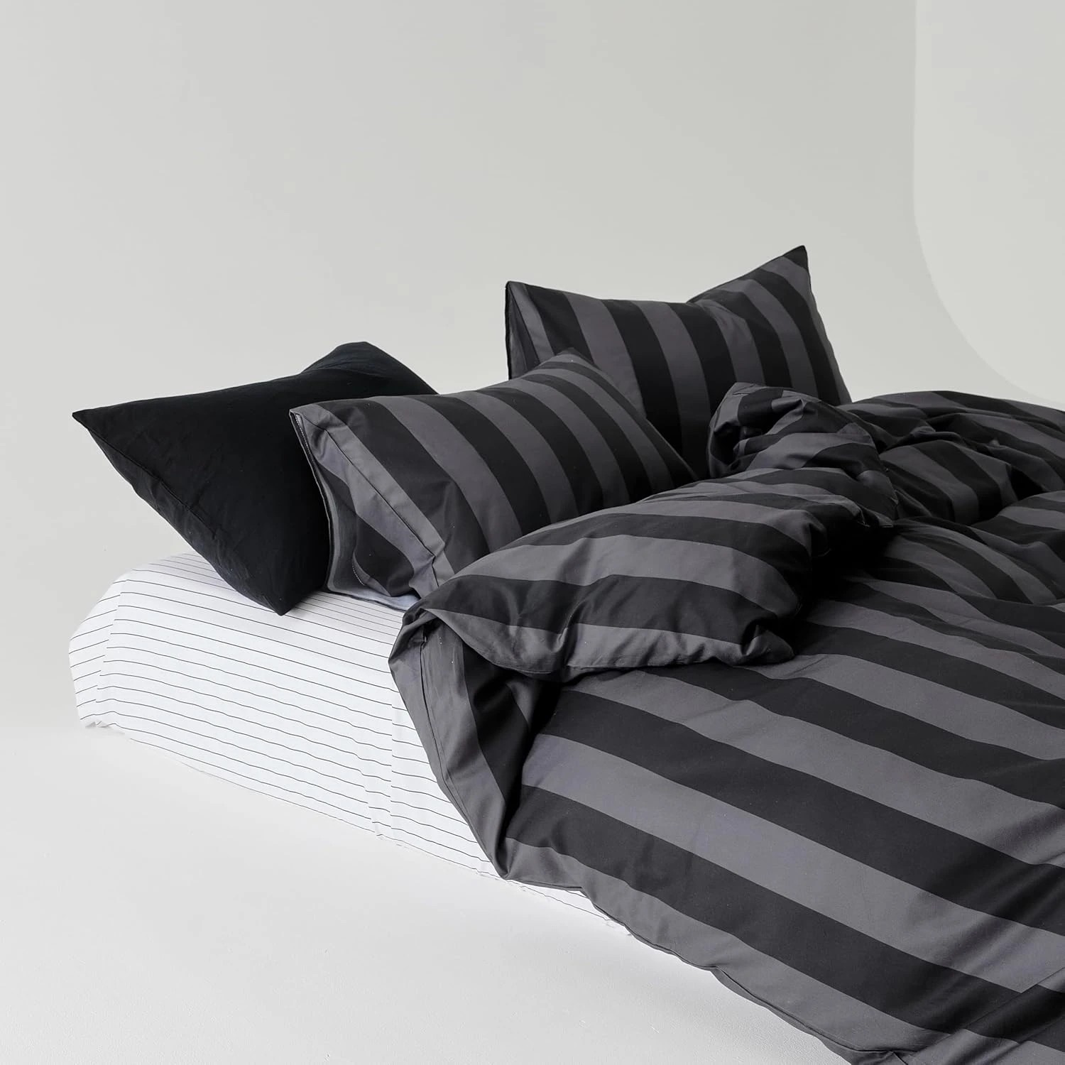 2 Gioia Casa Printed Cotton Reversible Quilt Cover Set - Queen Bed - Harry, 2 of 4