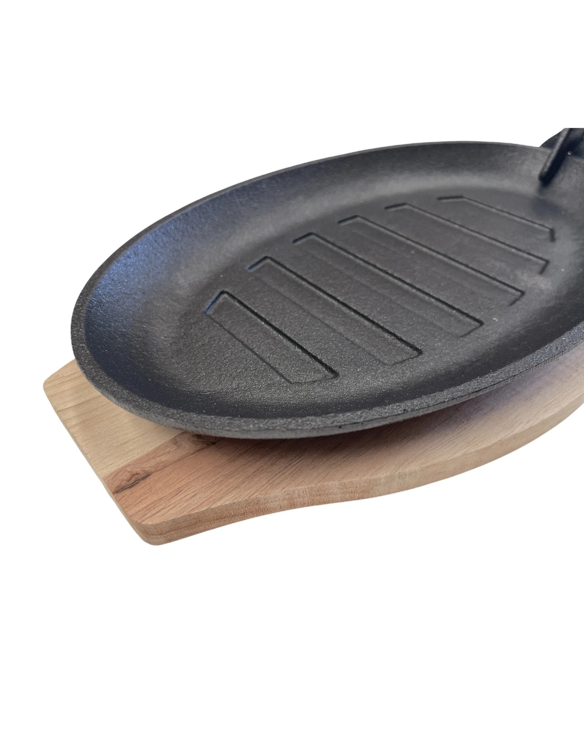 3 BR Home Cast Iron Sizzle Plate with Wooden Base and Handle, 3 of 5