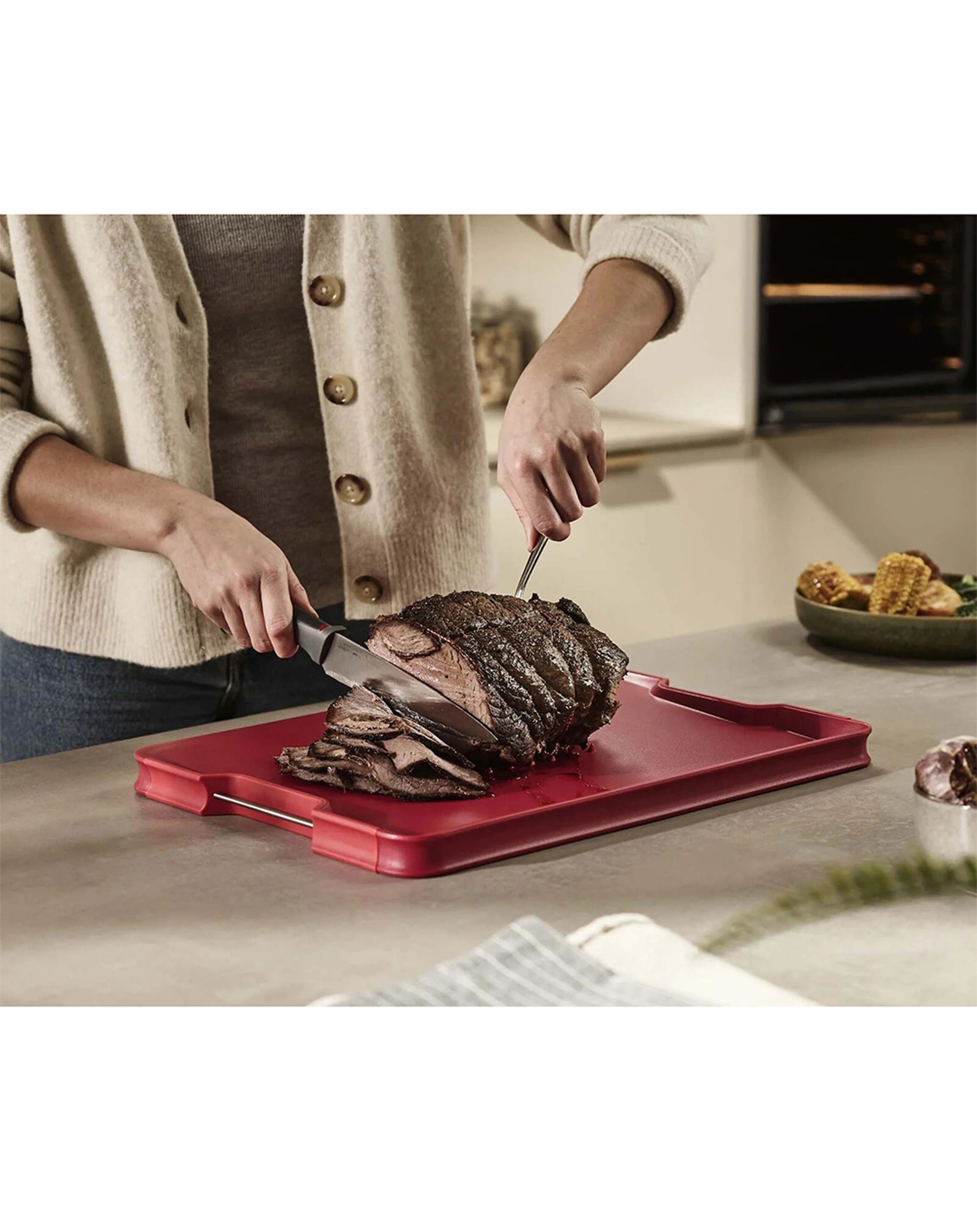 2 Joseph & Joseph Cut&Carve Plus 41cm Chopping Board Large - Red, 2 of 5