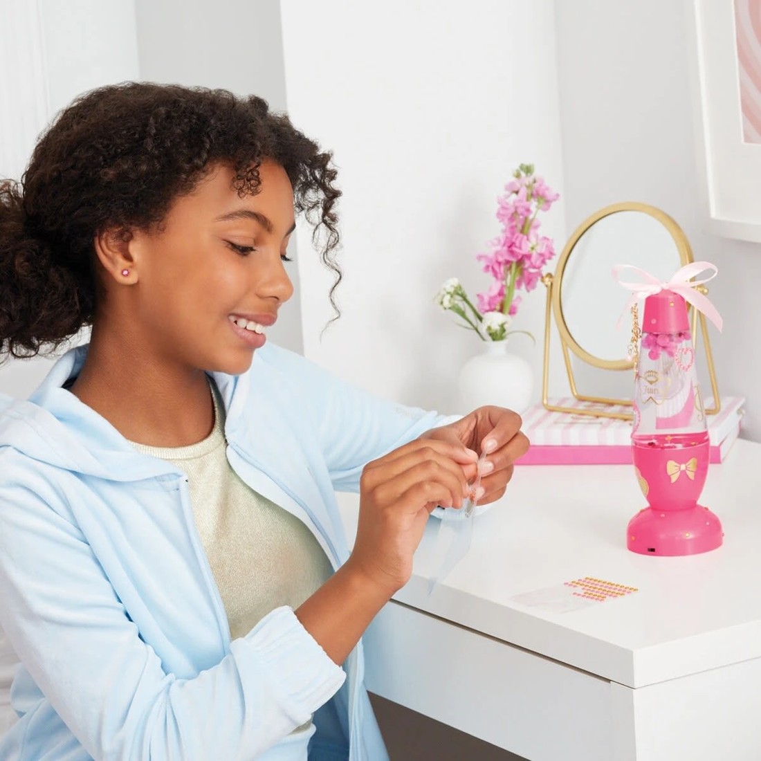 6 Make It Real Juicy Couture Dazzling Swirl LED Color Change Light, 6 of 7