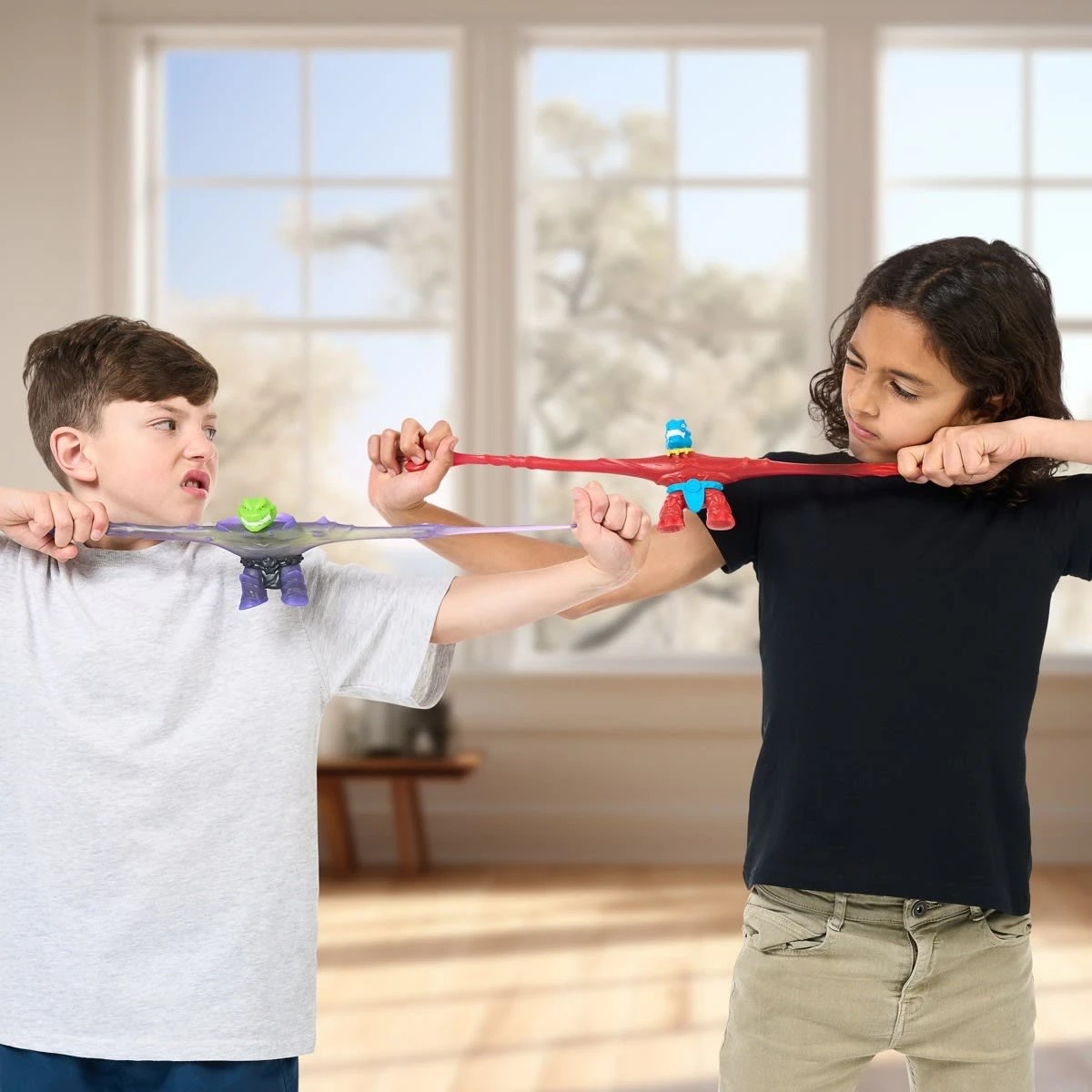 7 Heroes of Goo Jit Zu Smash Strikers: Squishy Tyro Vs Stretchy Rock Jaw with Unique Fillings Playset, 7 of 10