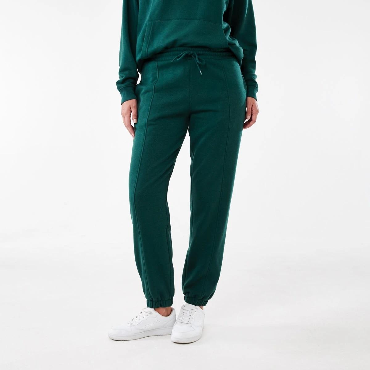 1 Active Womens Cuffed Trackpants YUCCA GREEN, 1 of 5