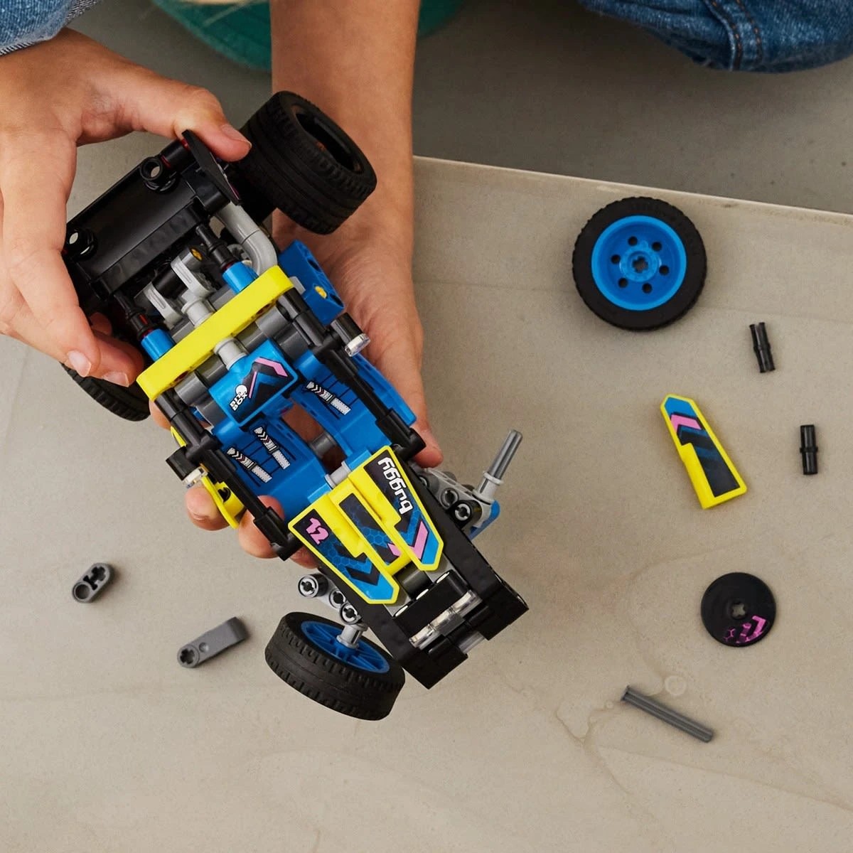 8 LEGO Technic Off-Road Race Buggy 42164, 8 of 11