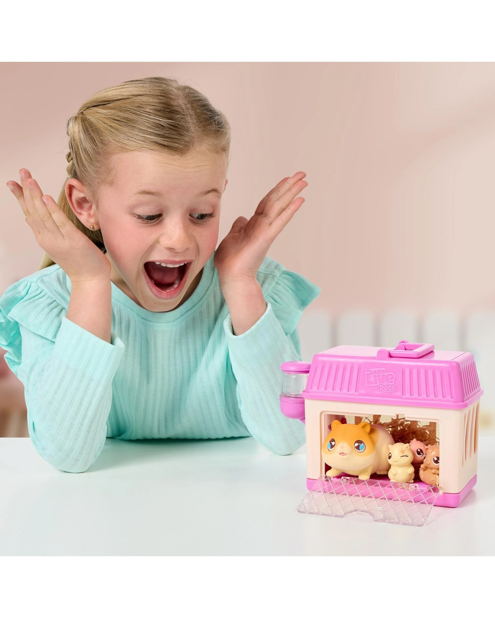 8 Little Live Pets Mama Surprise Minis Hamster S4 Playset, 8 of 9