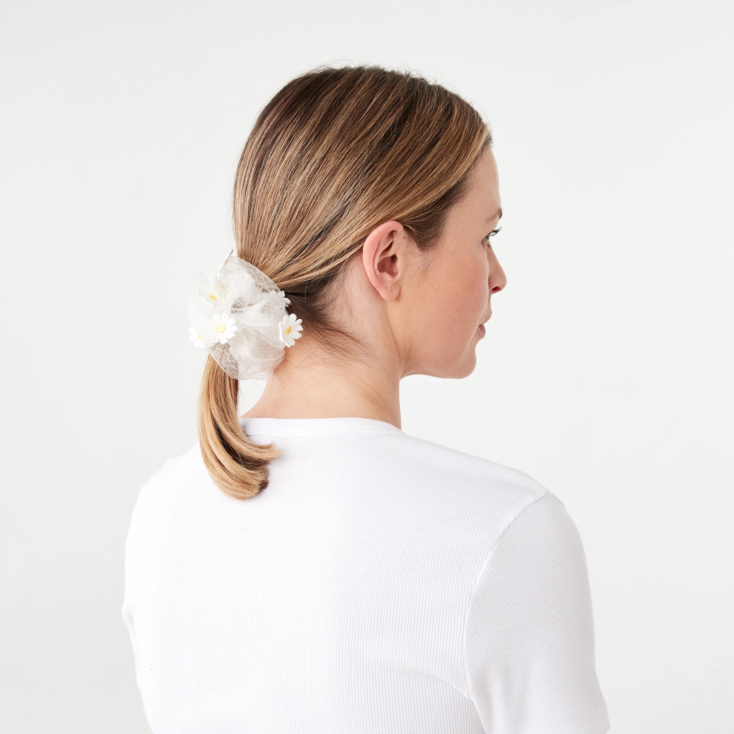 2 2 Pack Daisy Organza Hair Scrunchies - White, 2 of 4