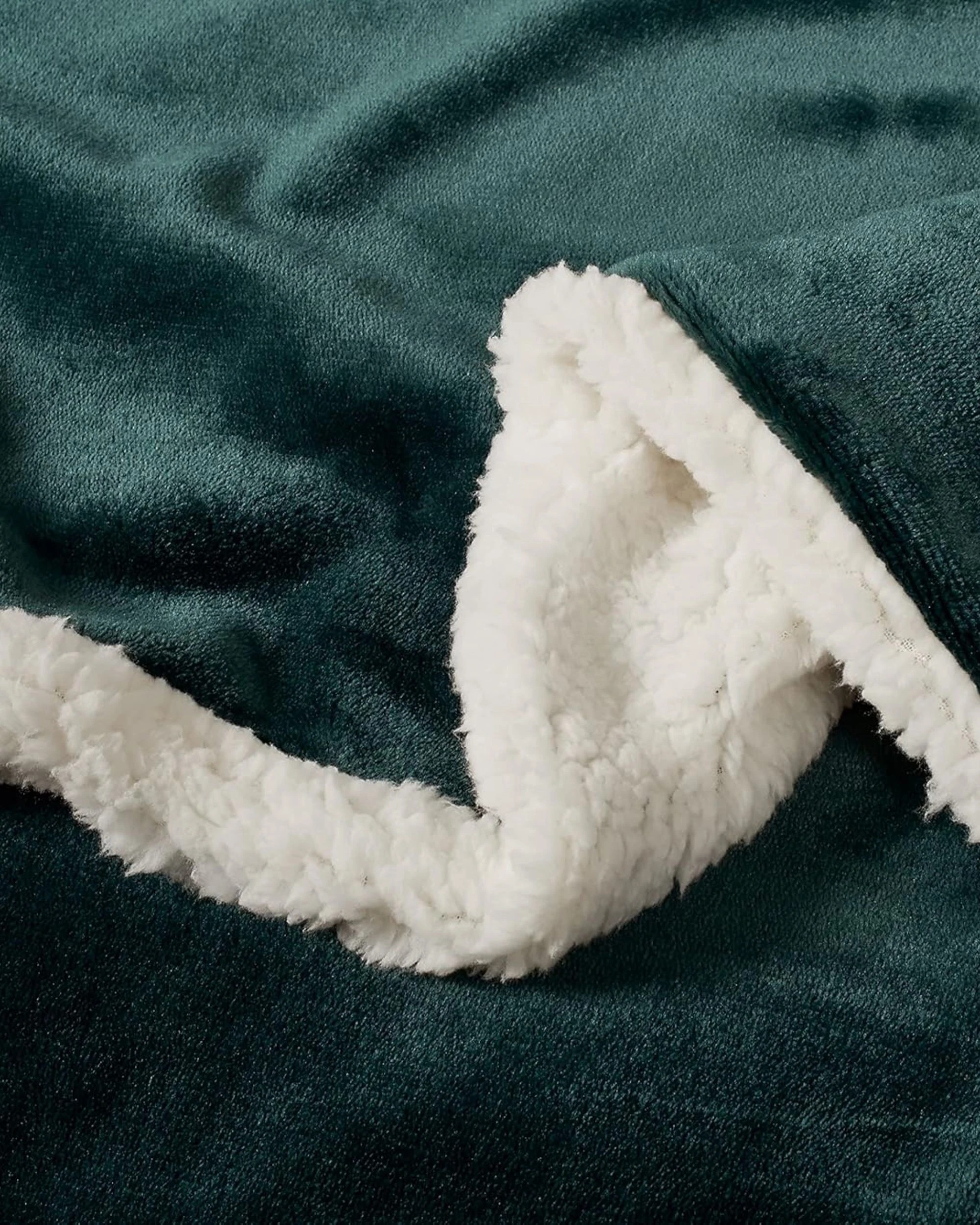 3 Gioia Casa 2-in-1 Teddy Sherpa Quilt Cover Set Warm Reversible - King Bed - Emerald Green, 3 of 9