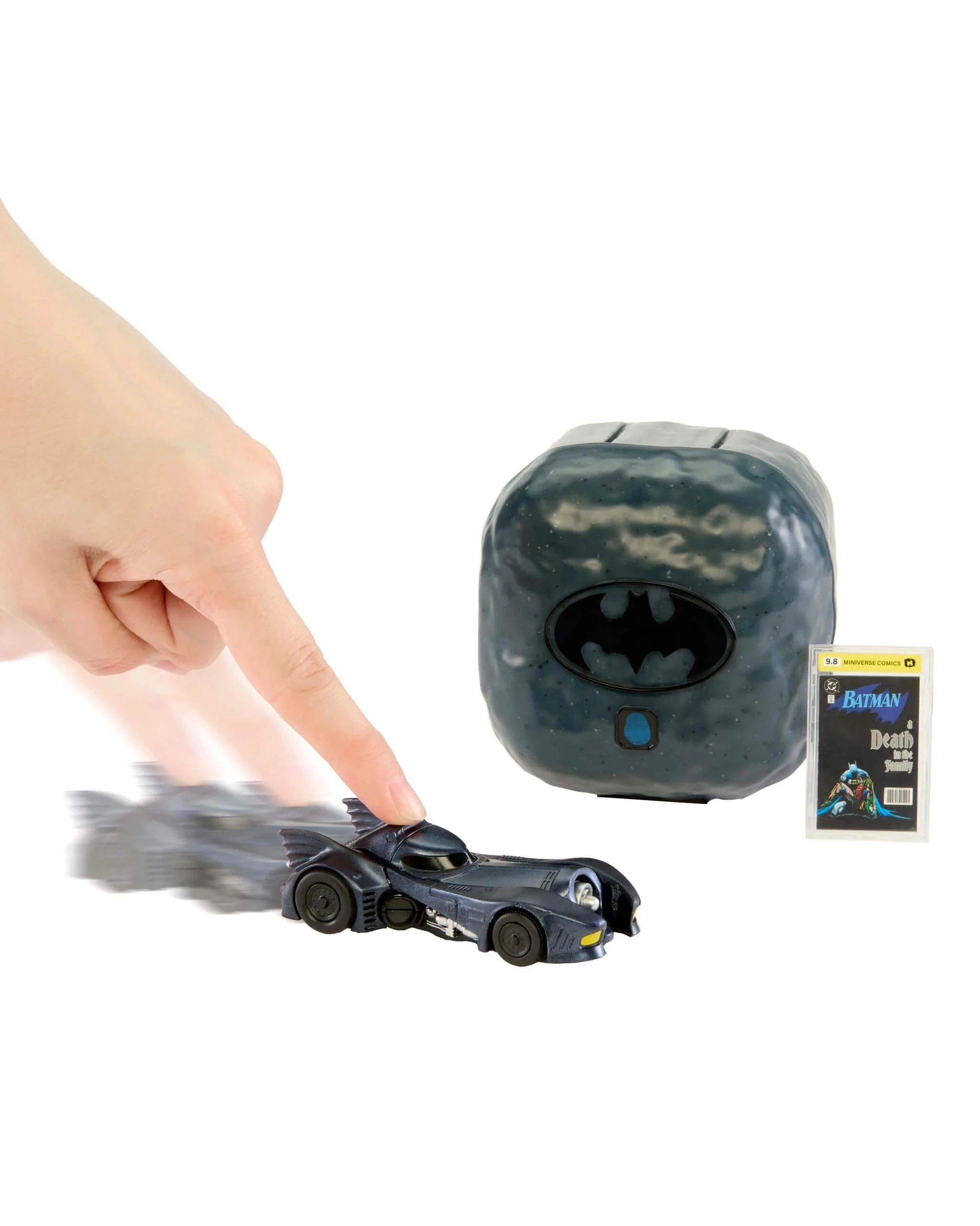 6 MGA's Miniverse Make it Mini Batman Blind Ball, 6 of 6