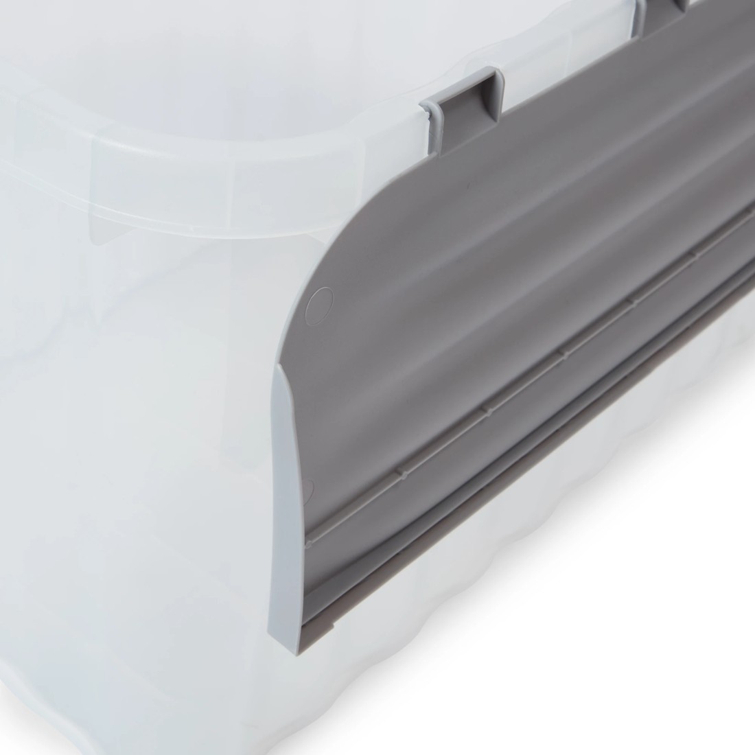 7 40L Tub with Hinged Lid, 7 of 8