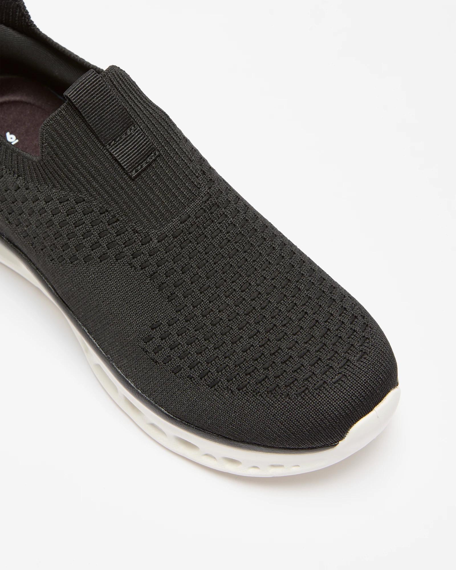 2 Target Womens Active Comfort Slip On Runner BLACK, 2 of 3