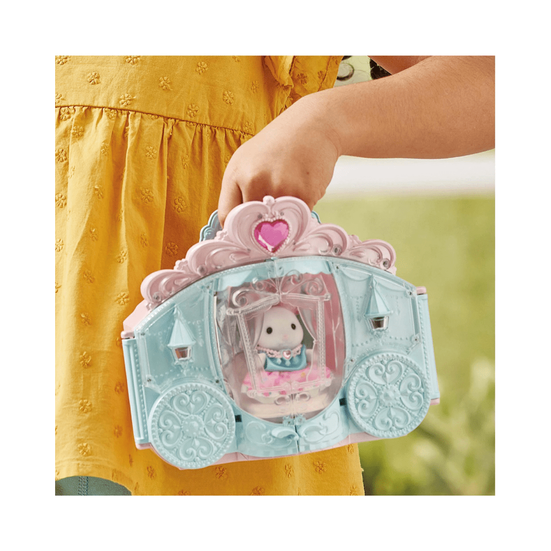 3 Epoch Co Ltd Sylvanian Families Style and Sparkle Dressing Room, 3 of 4