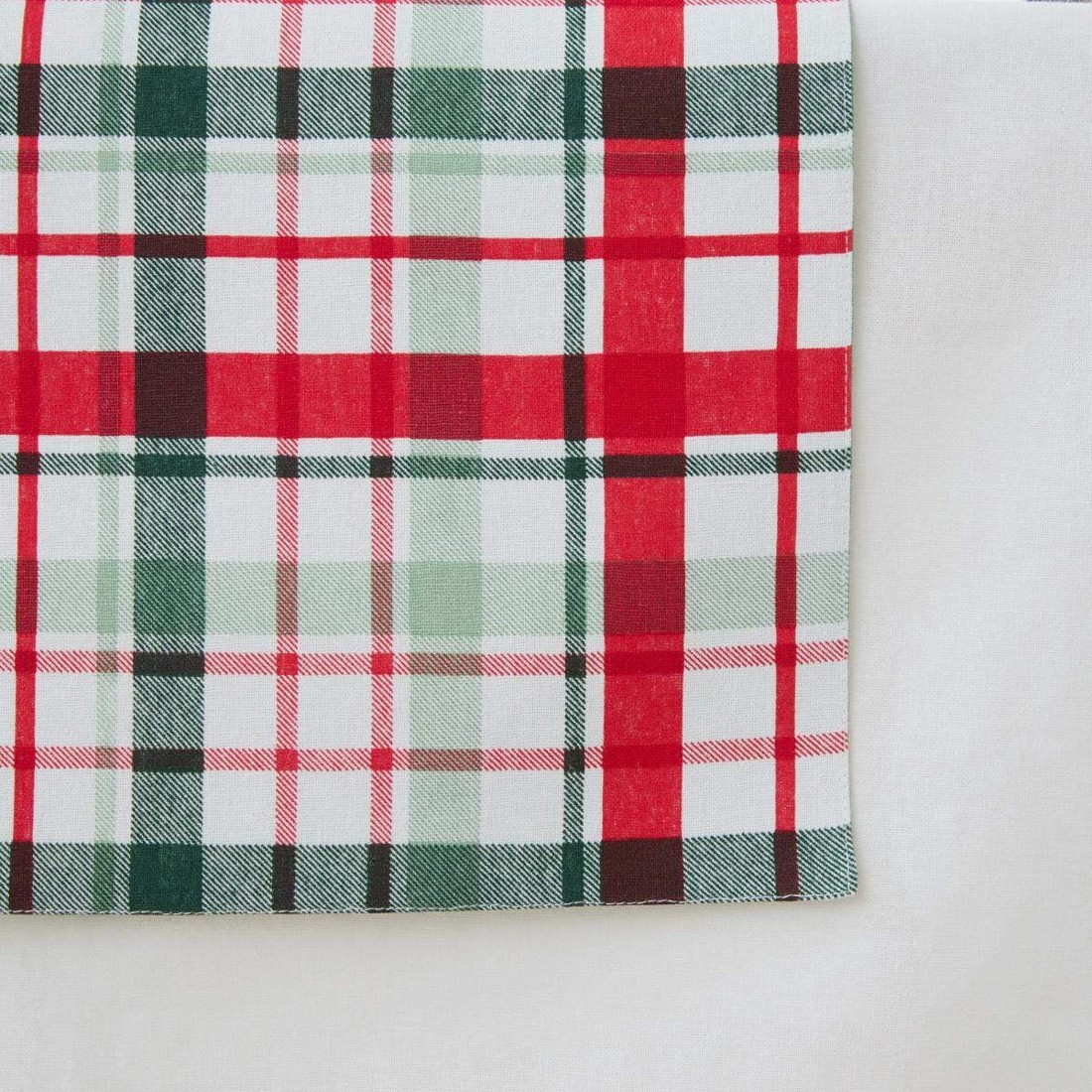4 Plaid Table Runner, 4 of 5