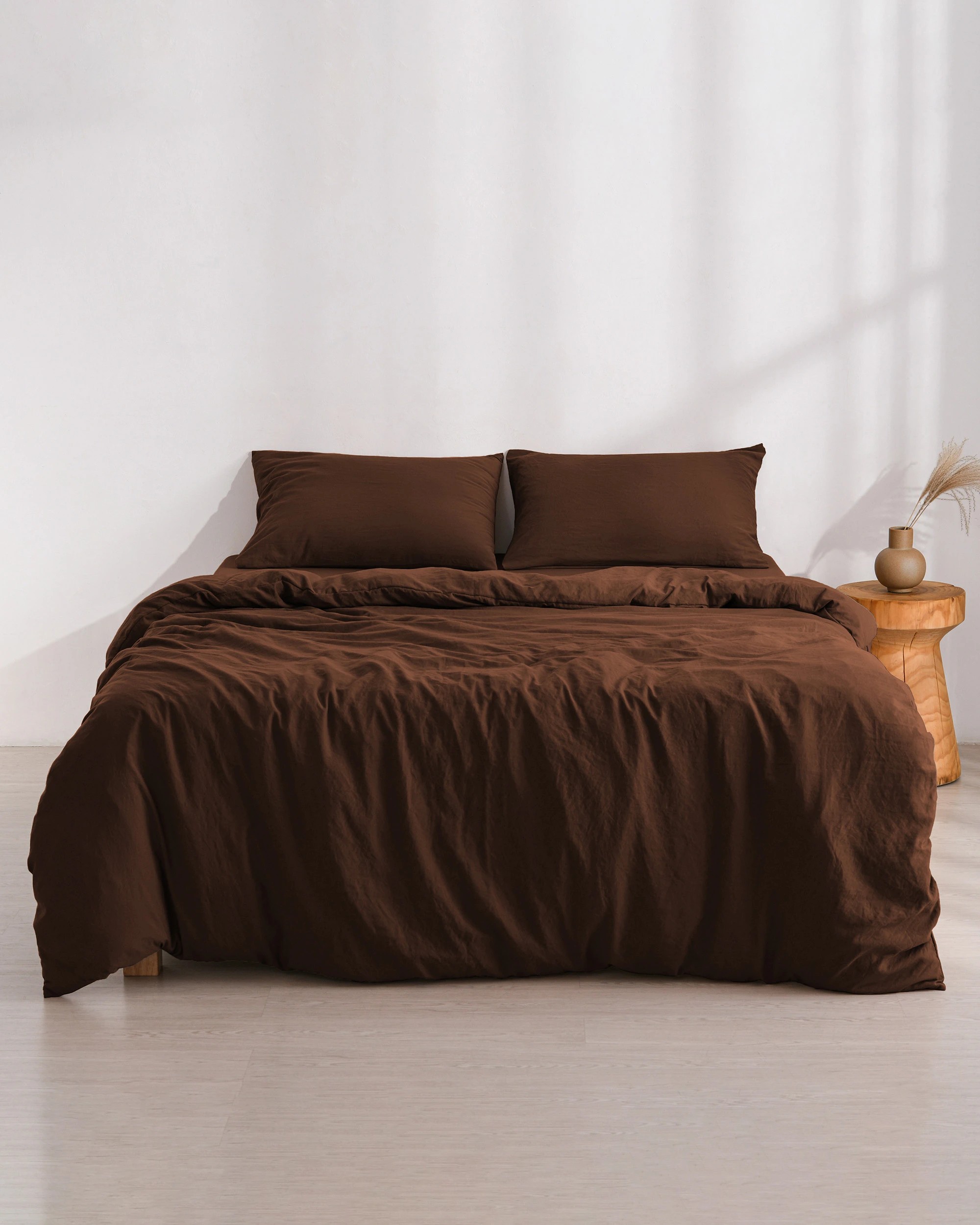 7 Dreamaker Superfine Washed Microfibre Quilt Cover Set - Super King Bed - Chocolate, 7 of 9