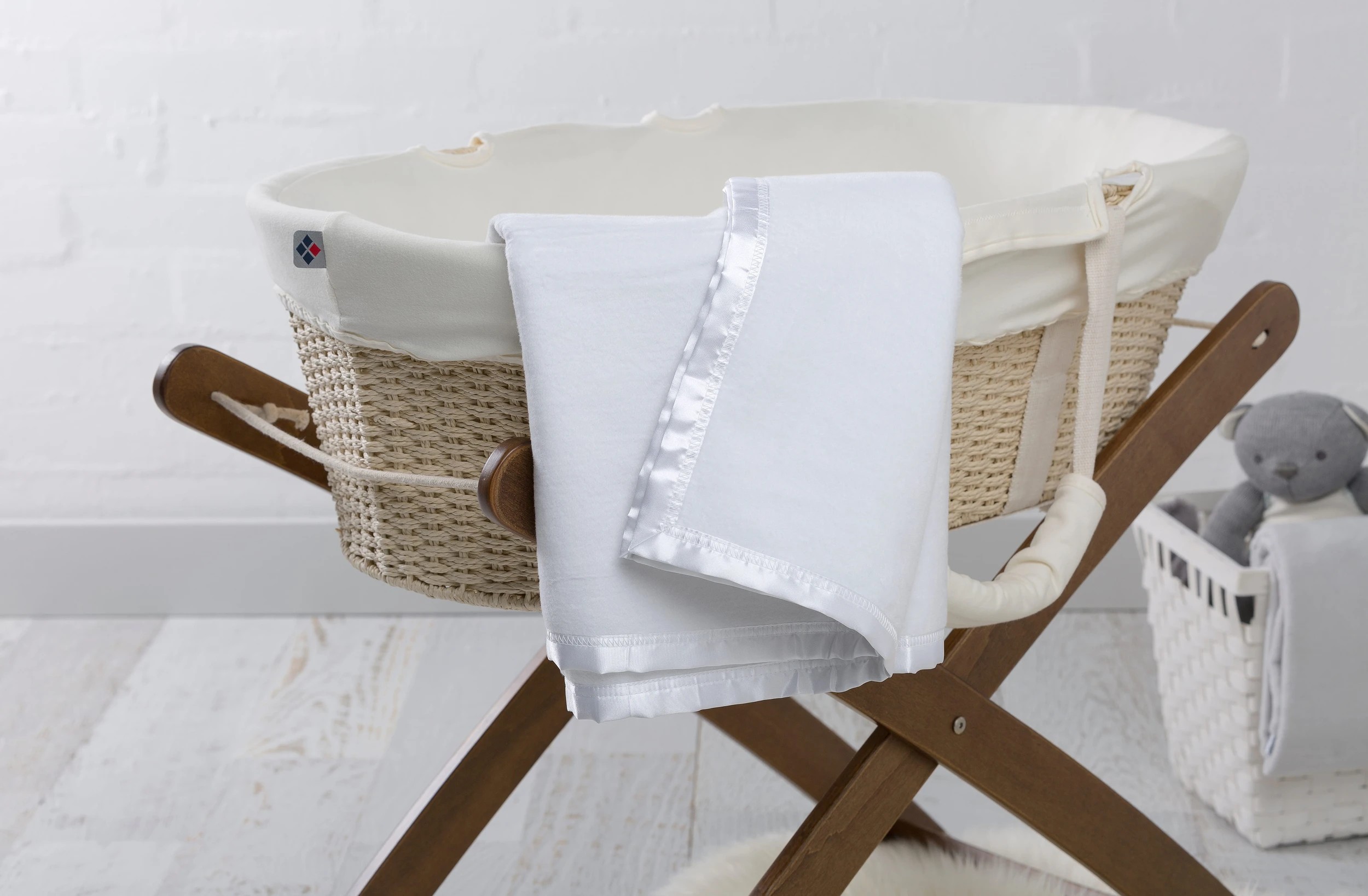 3 Sweet Dreams Bassinet Cotton Fleece Blanket White, 3 of 3
