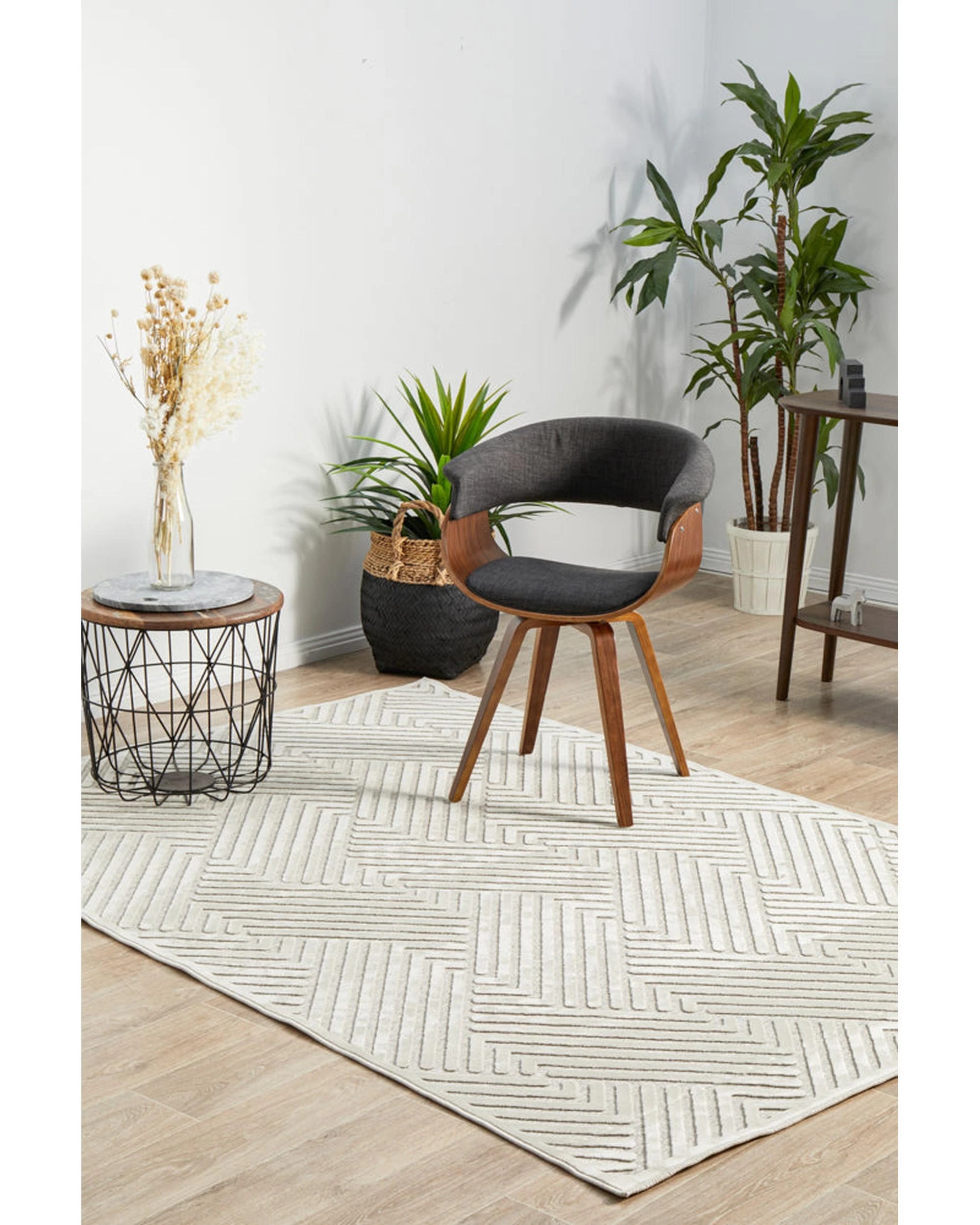 3 Common Ground Rugs Citadel 47 330x240cm - White, 3 of 9