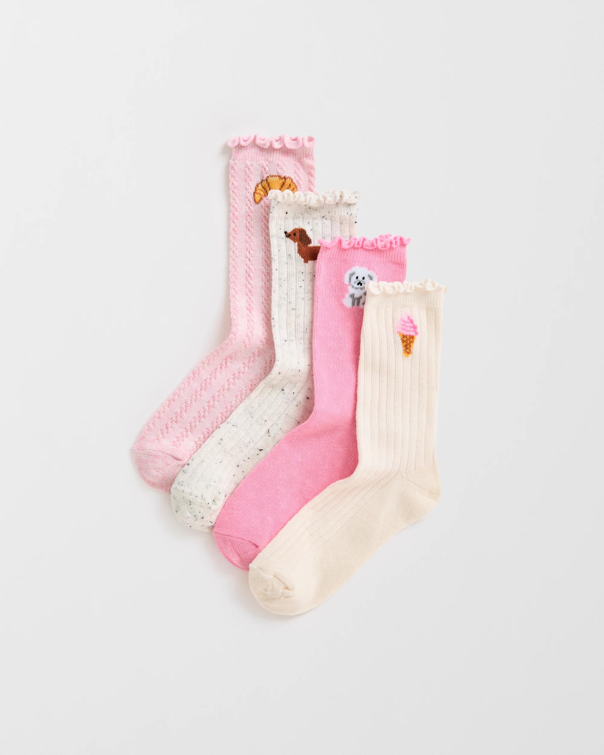 1 Maxx 4 Pack Big Girls Textured Crew Socks ICONS, 1 of 3