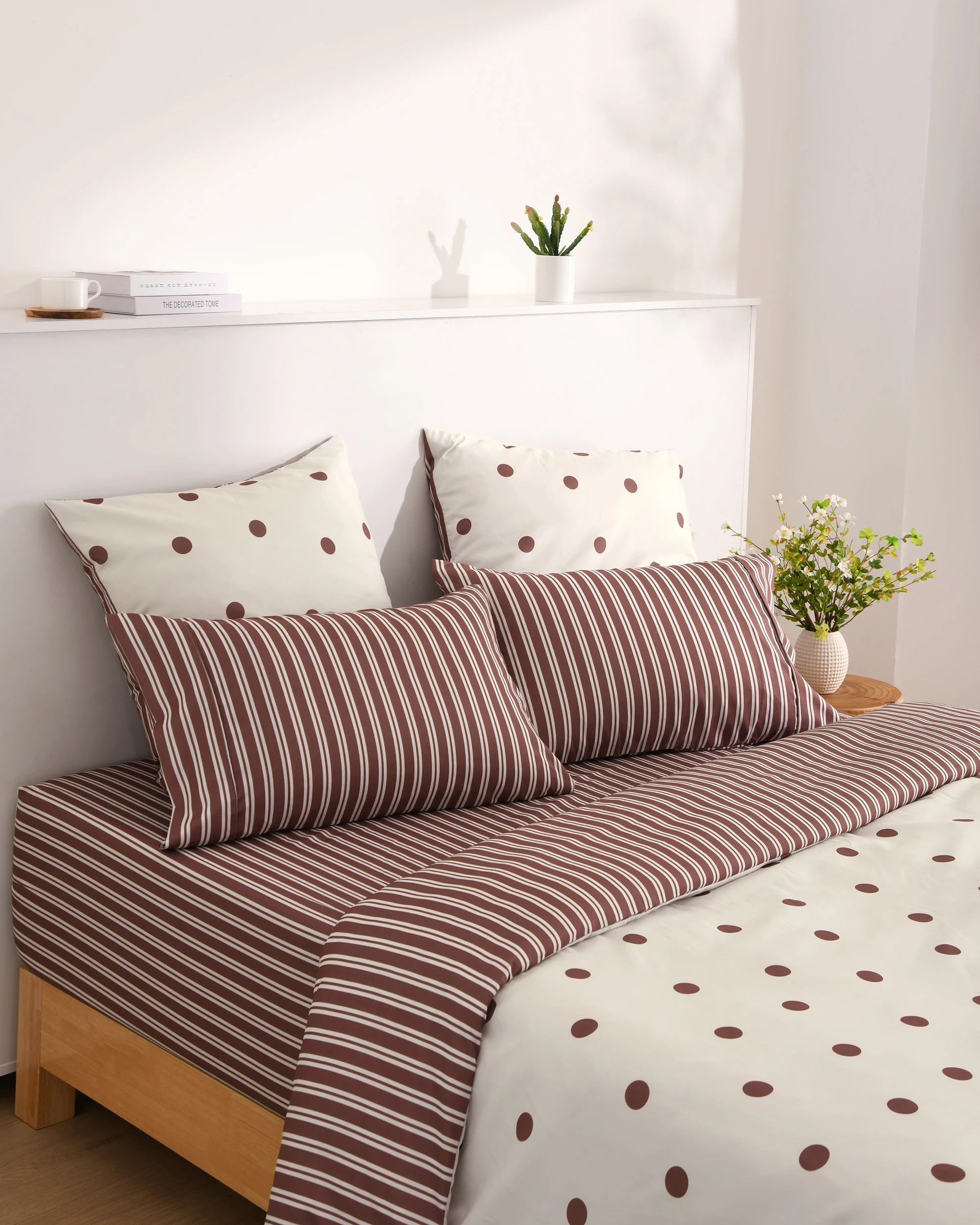 2 Dreamaker Pippa Stripe Fitted Sheet Set - King Bed - Chocolate, 2 of 6