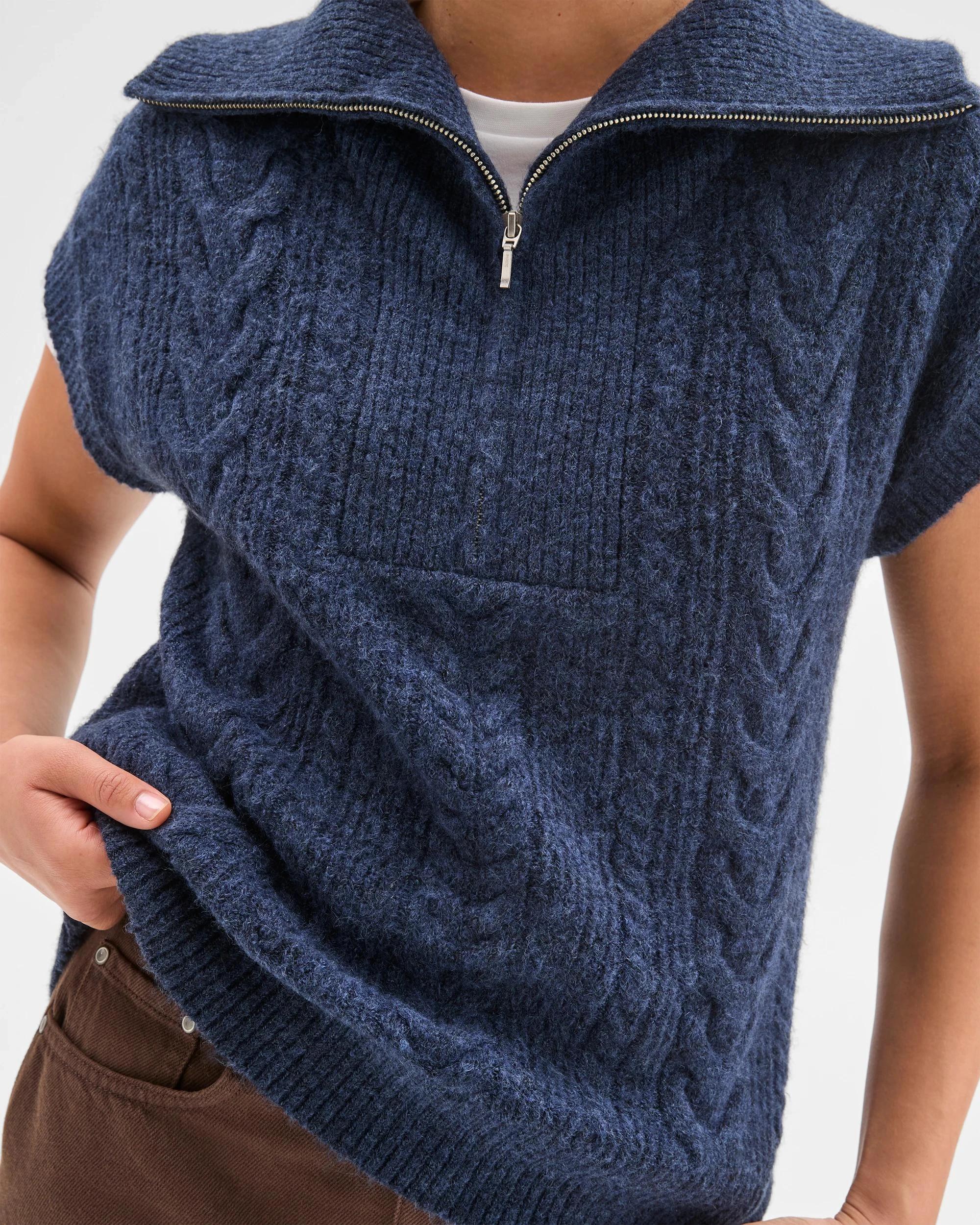 5 Target Woman Lightweight Lofty Cable Knit Vest NAVY, 5 of 6