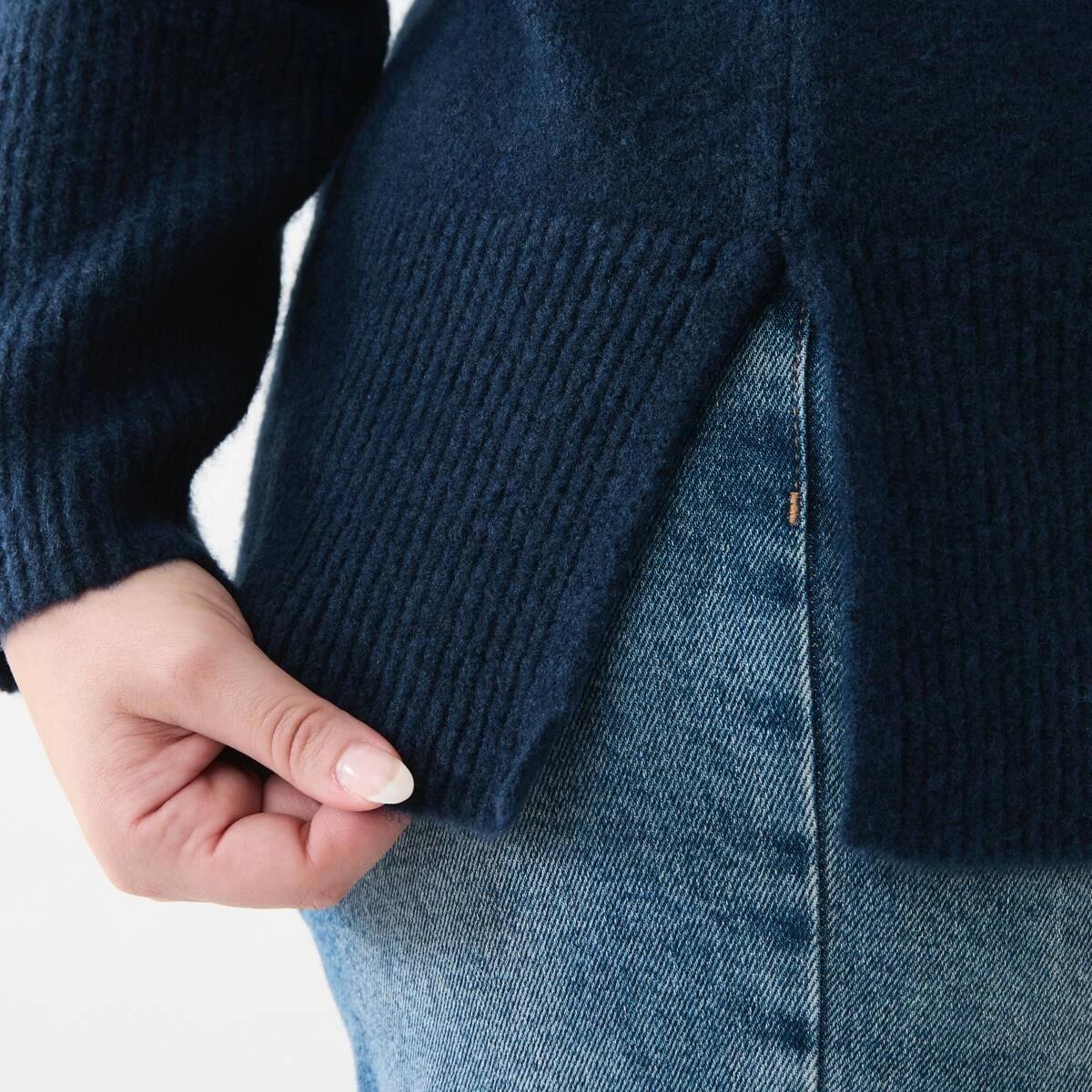 6 Curve Button Detail V-Neck Jumper Navy Blaze, 6 of 6