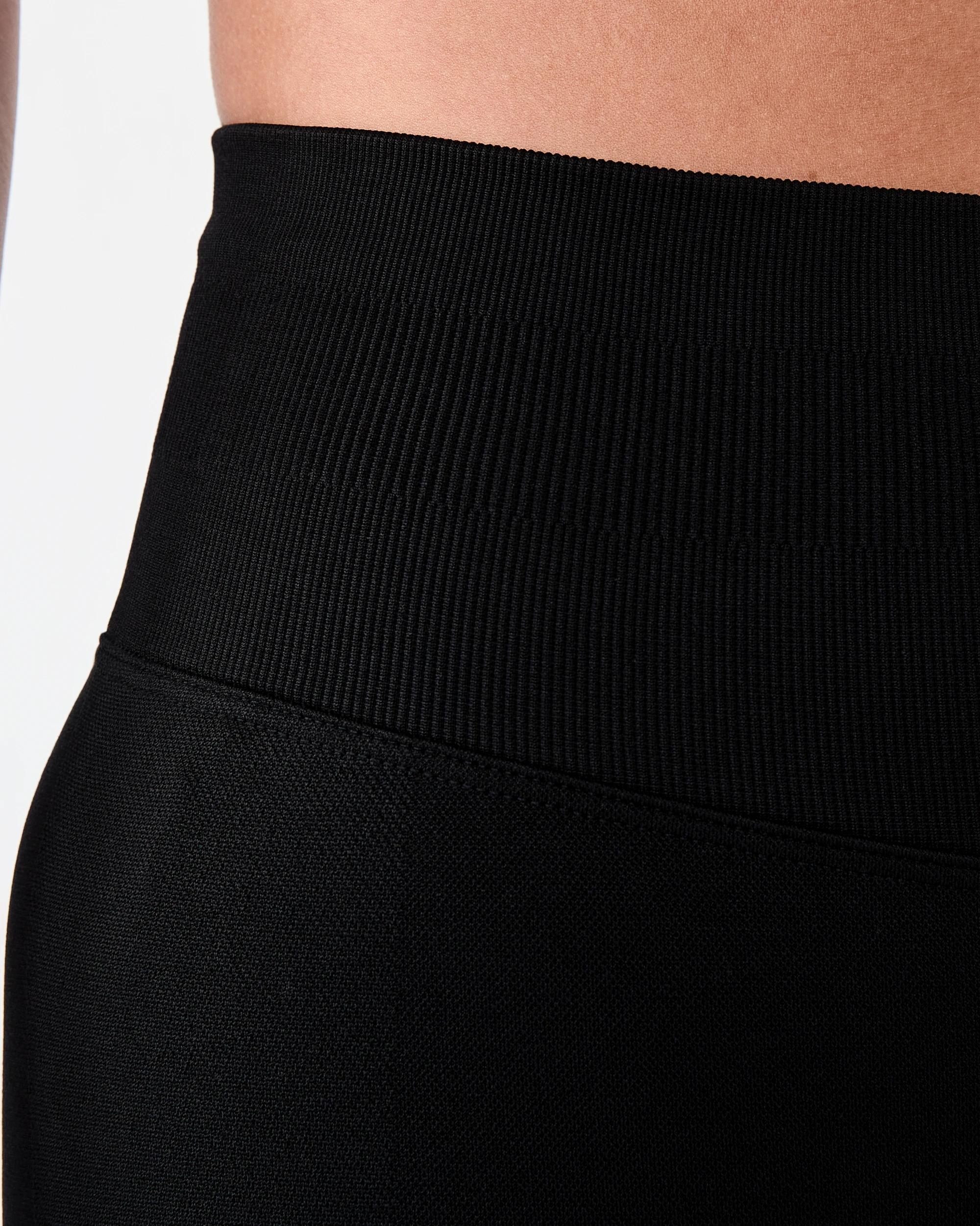 4 Active Womens Lift and Form Bike Shorts Black, 4 of 5