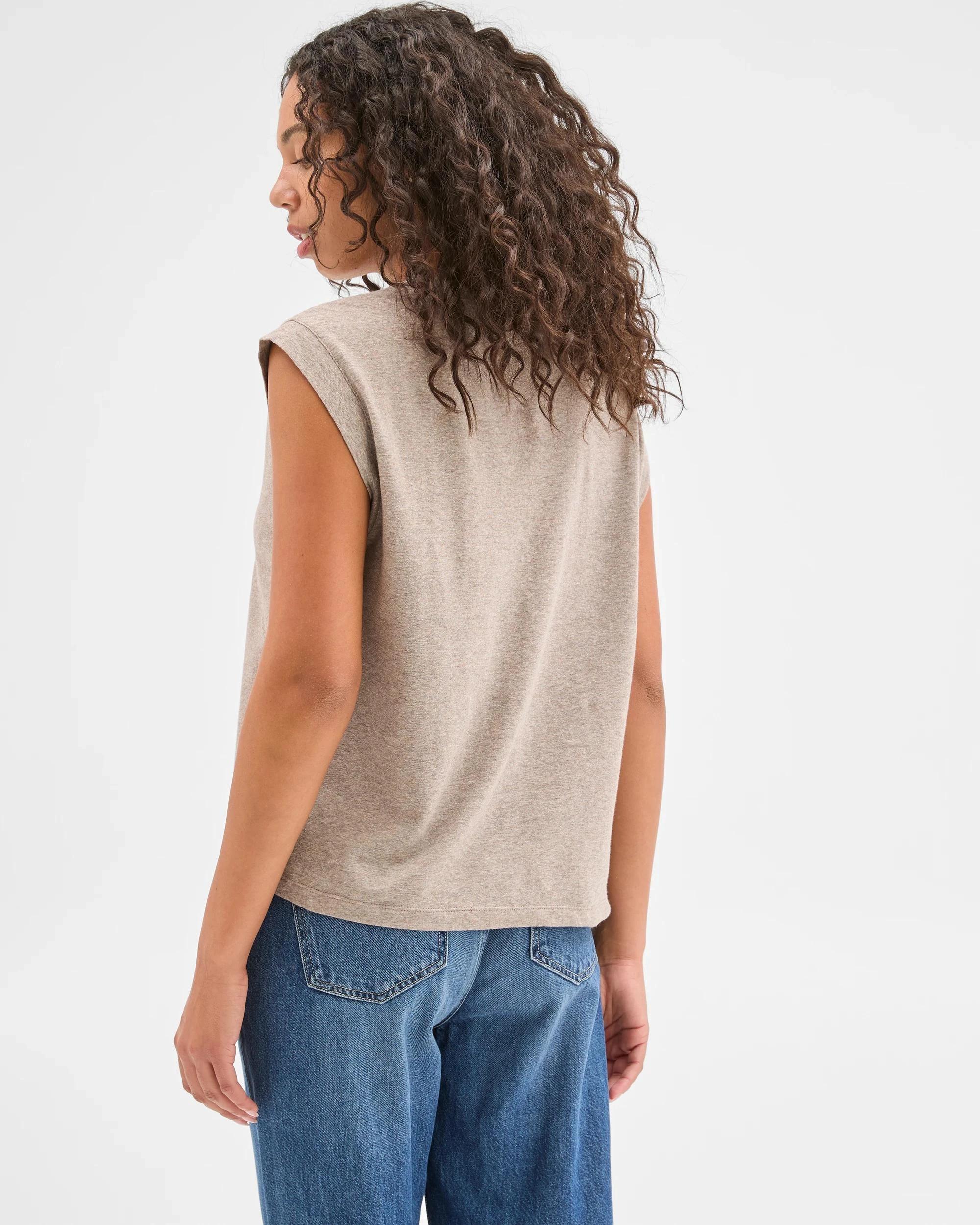 5 Target Woman European Linen Blend Muscle T-Shirt TAUPE GREY MELANGE, 5 of 7