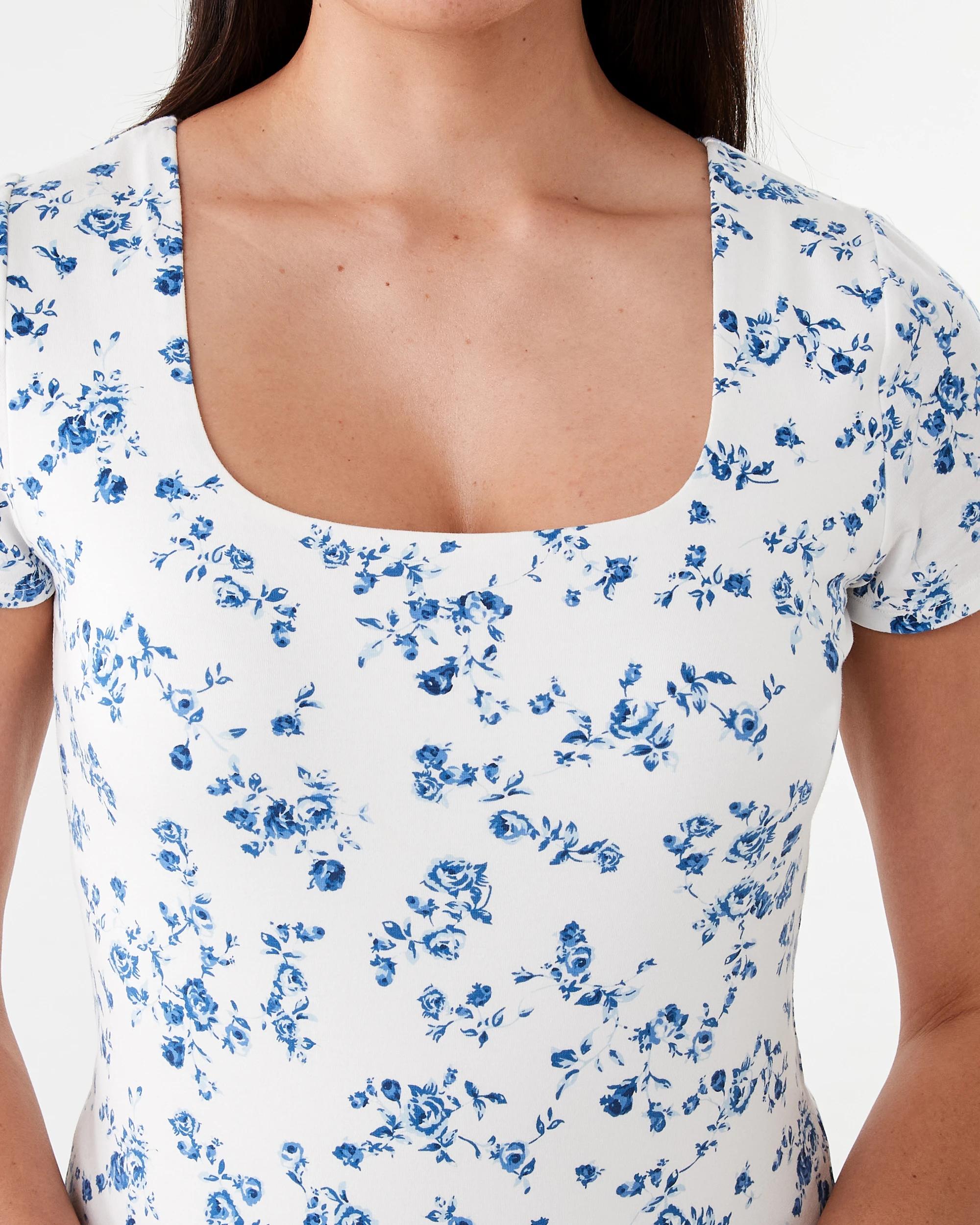 5 Short Sleeve Square Neck T-shirt Blue Rose, 5 of 6